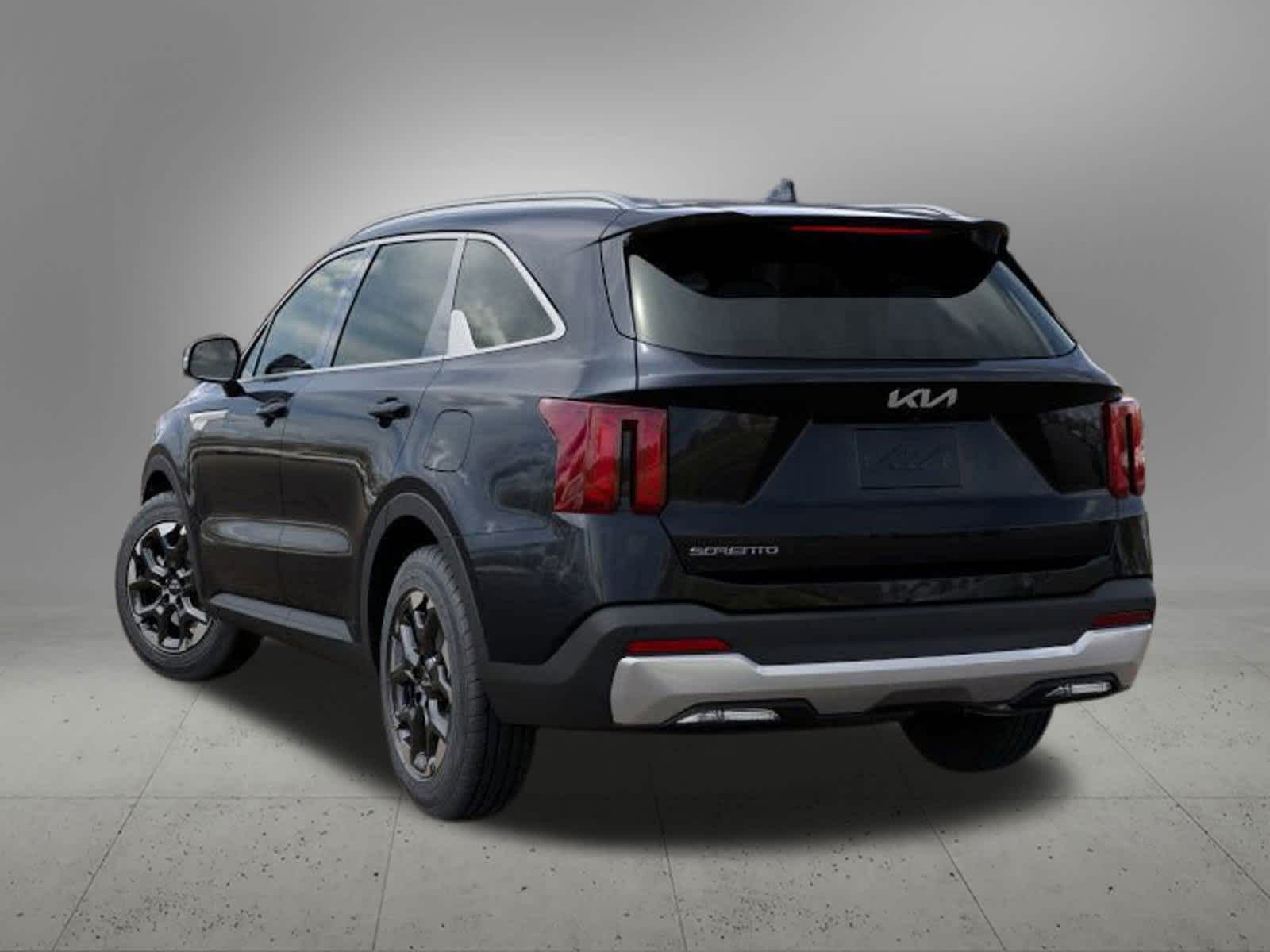 2025 Kia Sorento S 4