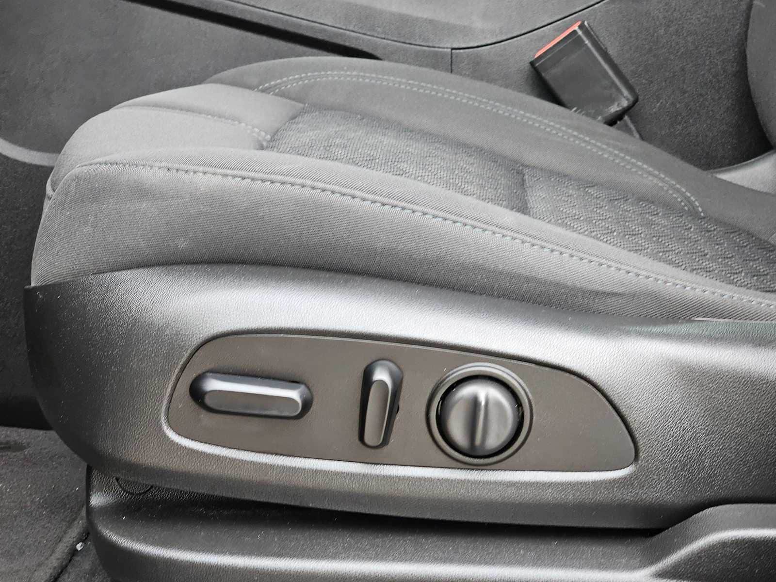 Thumbnail: 2020 Chevrolet Blazer - 17