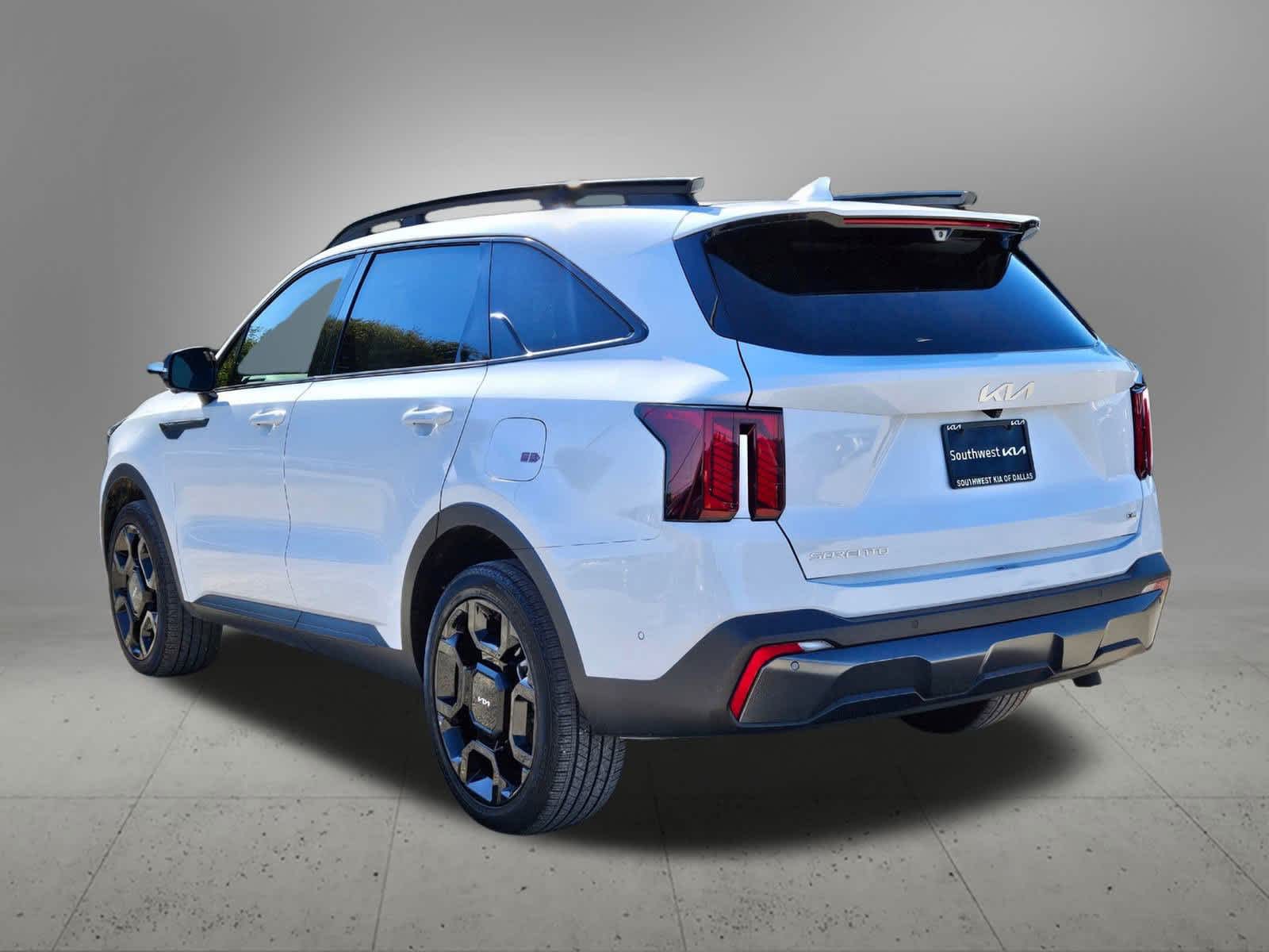 Thumbnail: 2024 Kia Sorento - 4