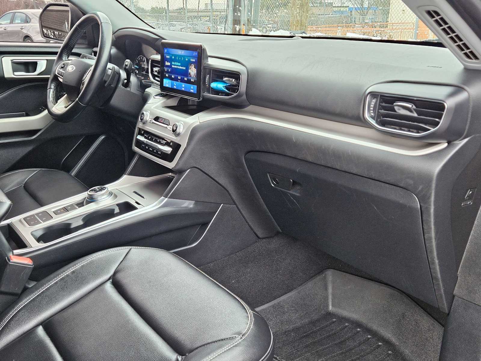 Thumbnail: 2020 Ford Explorer - 23