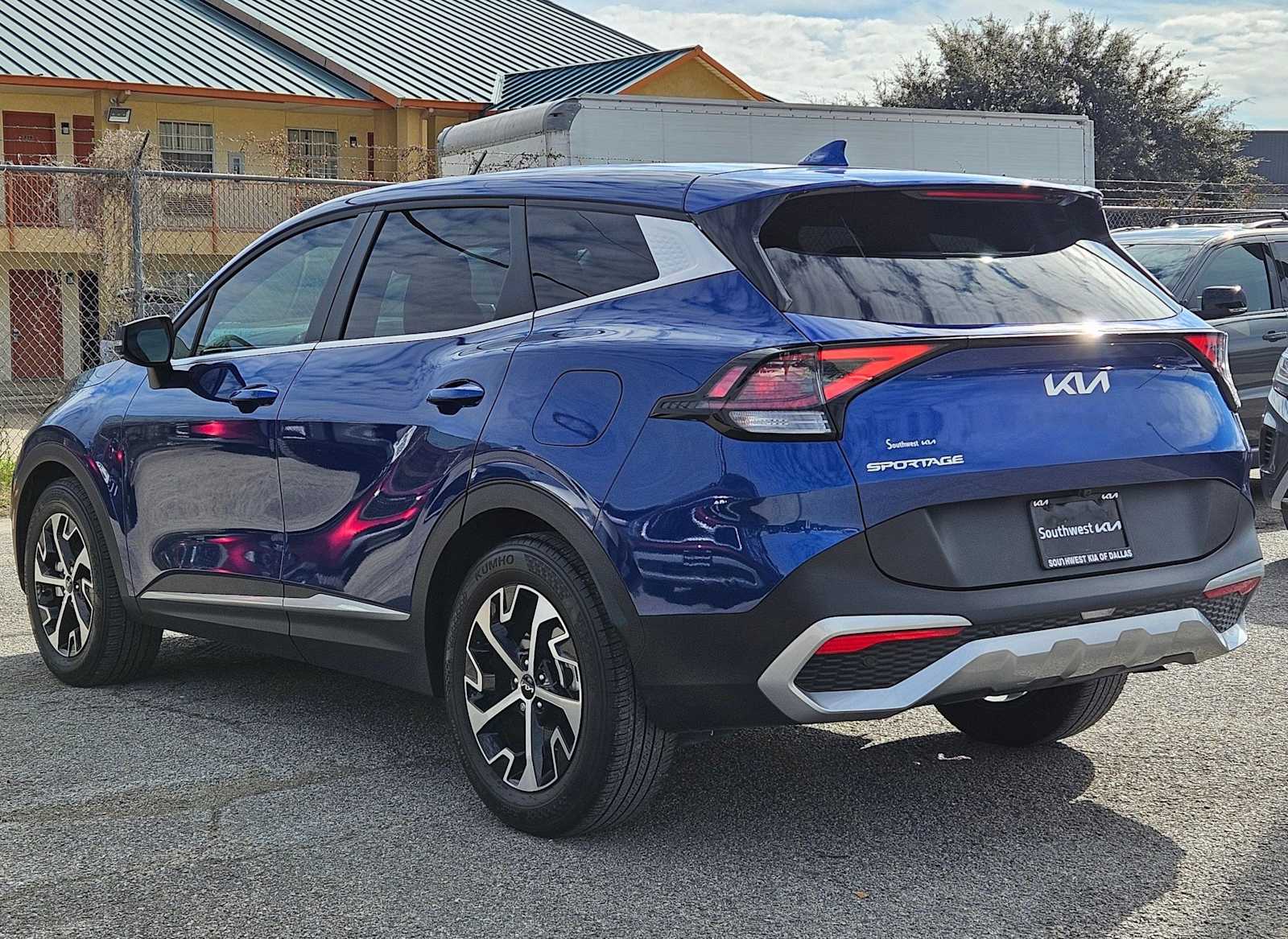 2024 Kia Sportage EX photo 4
