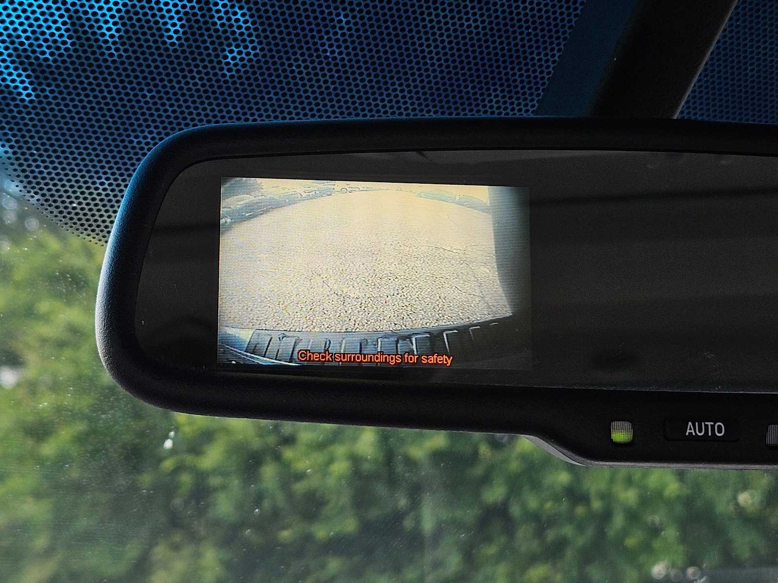 Thumbnail: 2011 Toyota RAV4 - 24
