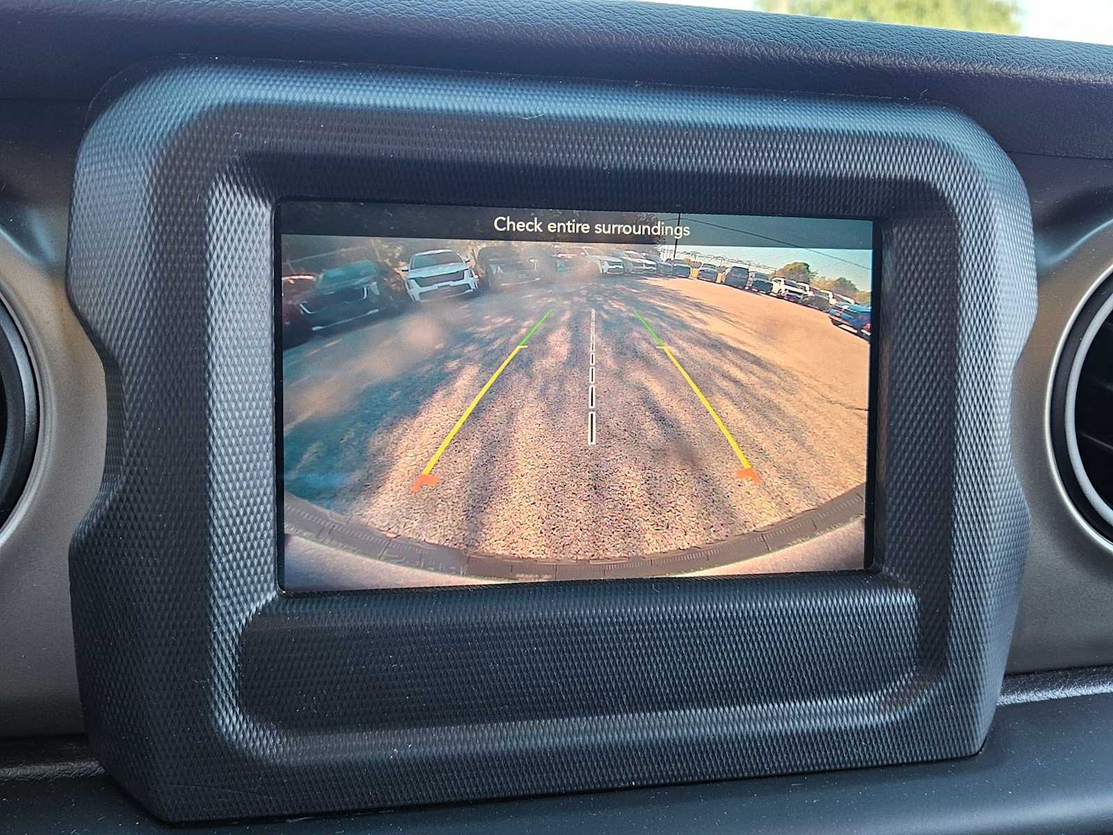 Thumbnail: 2021 Jeep Wrangler - 29