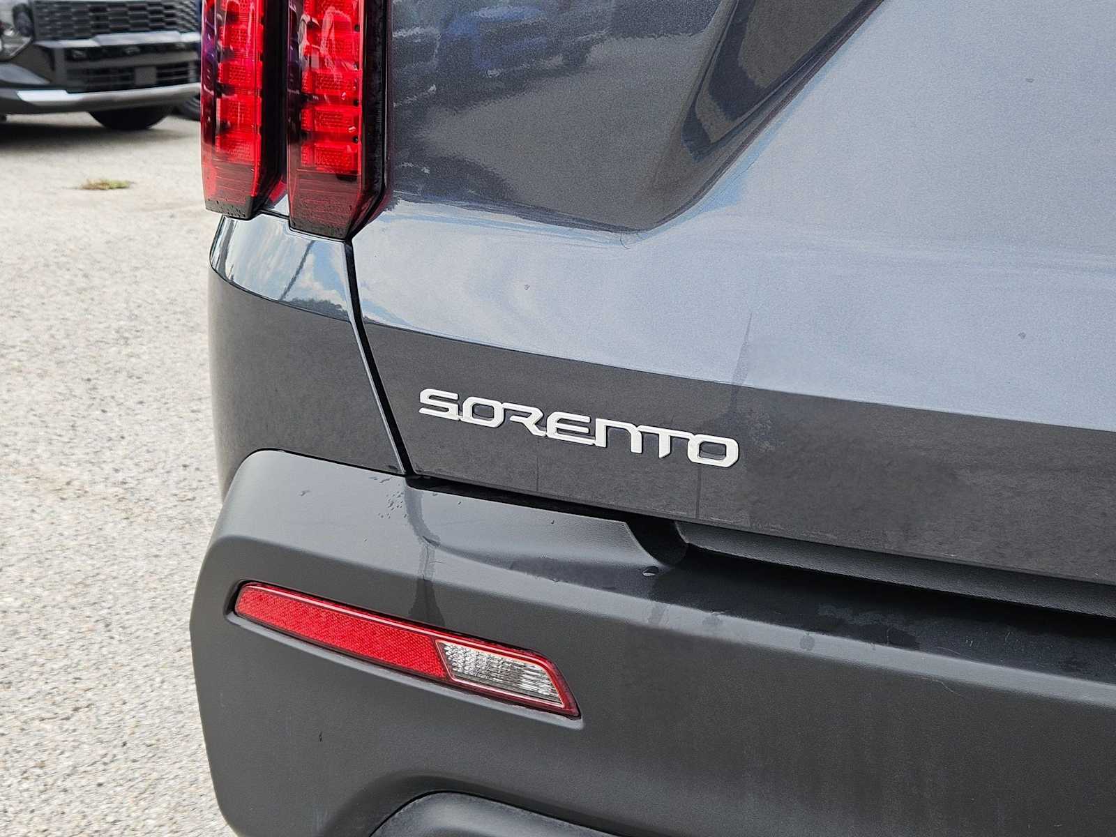 Thumbnail: 2023 Kia Sorento - 12