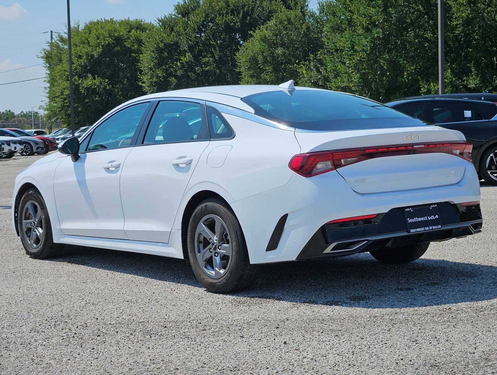 Thumbnail: 2023 Kia K5 - 3