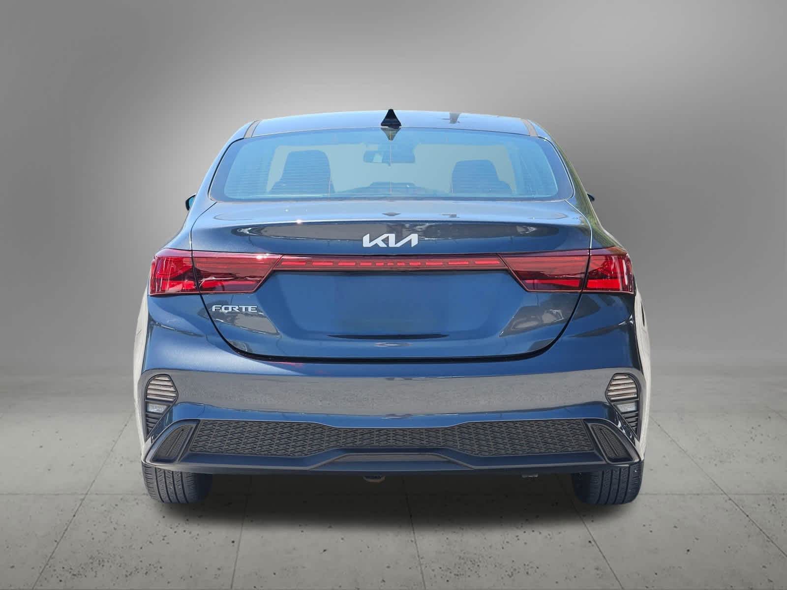 Thumbnail: 2023 Kia Forte - 4
