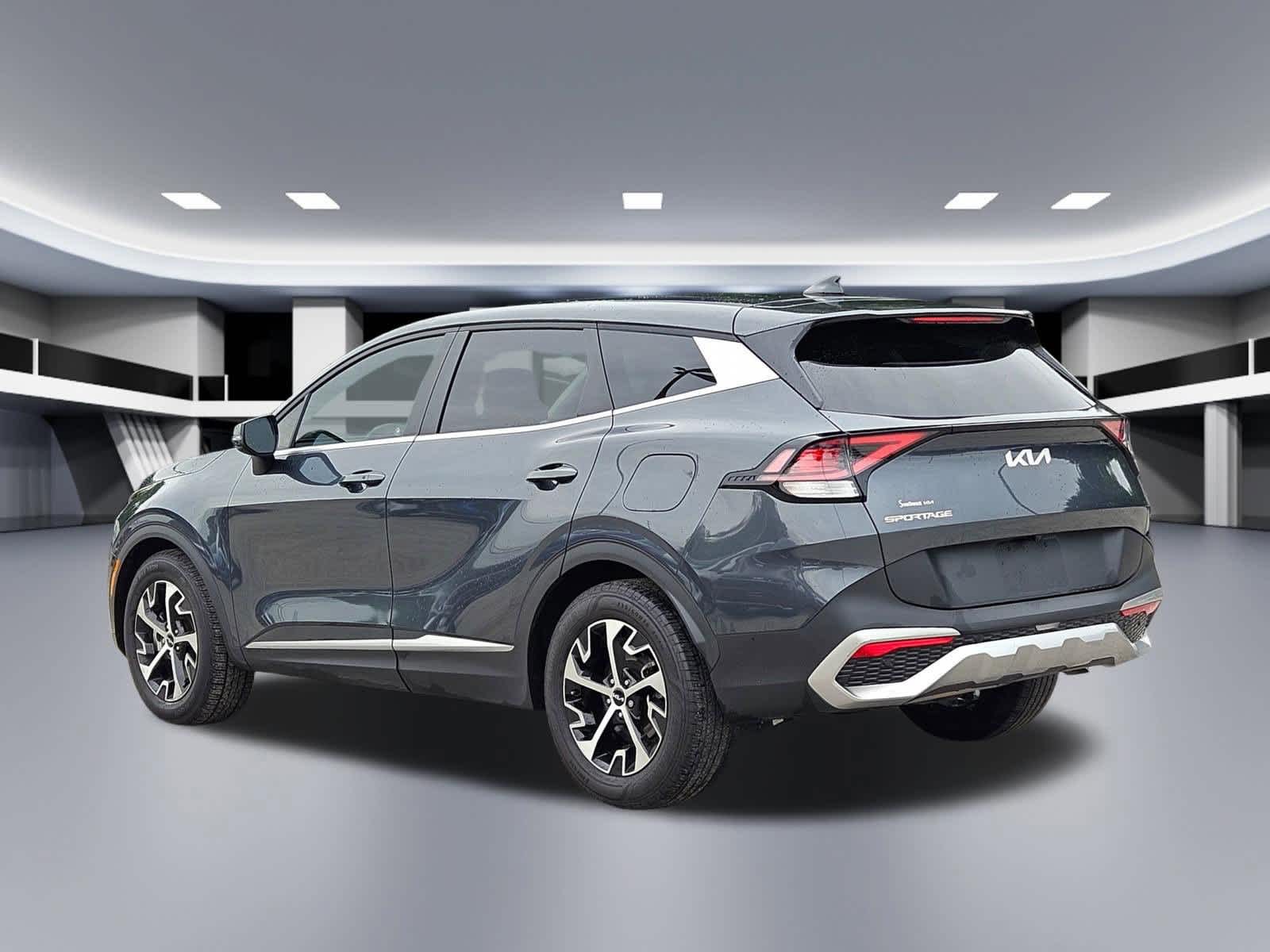 Thumbnail: 2024 Kia Sportage - 4