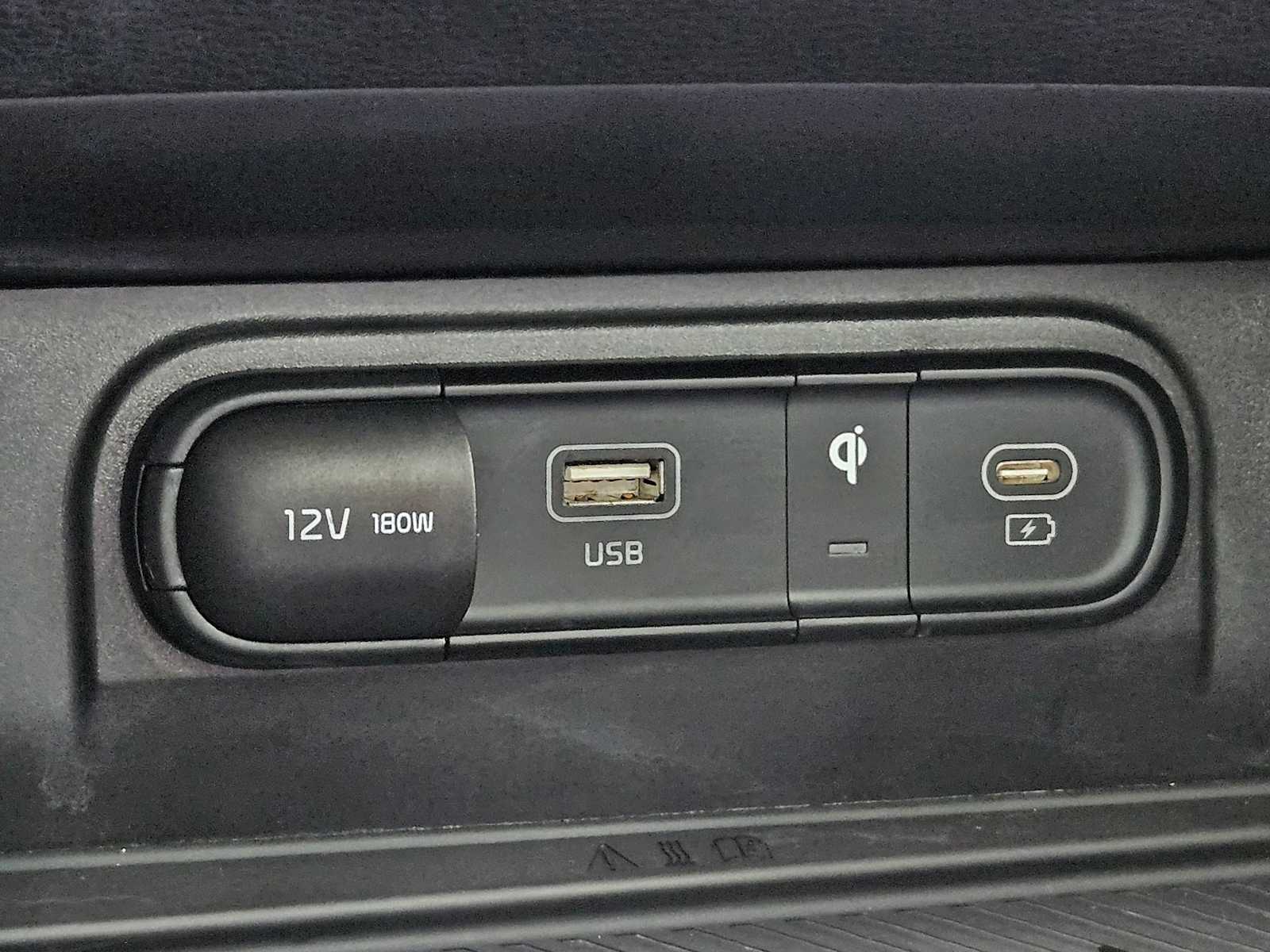 Thumbnail: 2024 Kia Sportage - 30