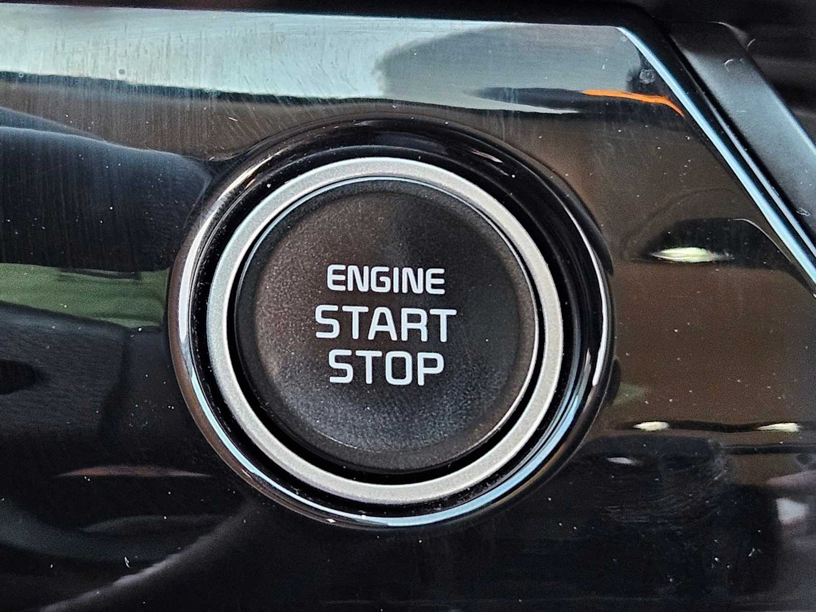 Thumbnail: 2024 Kia Seltos - 32