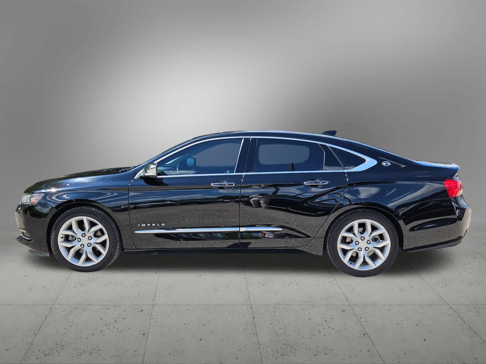 2019 Chevrolet Impala Premier photo 2