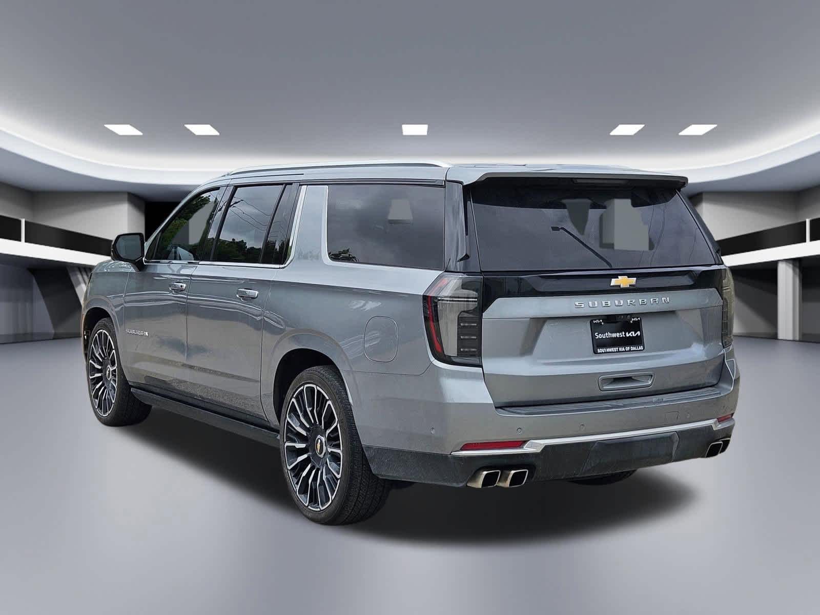 Thumbnail: 2025 Chevrolet Suburban - 3