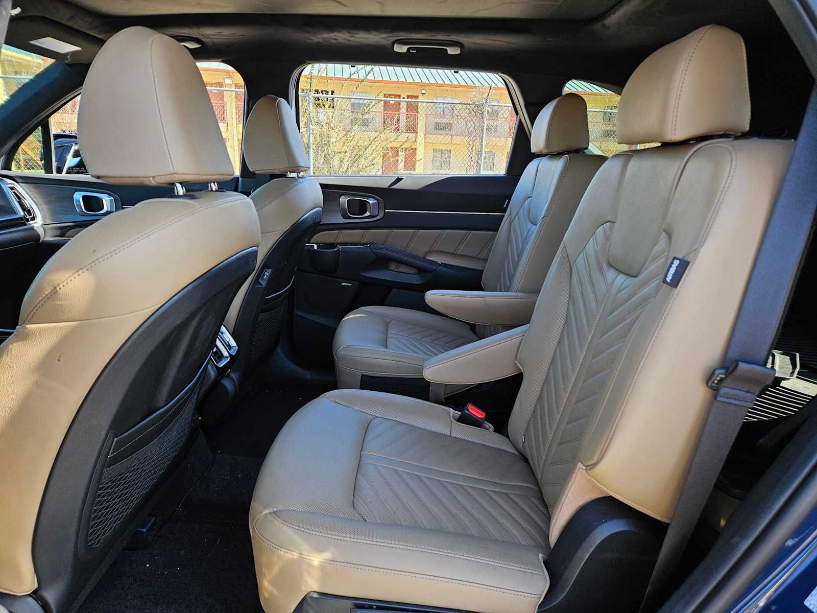 Thumbnail: 2025 Kia Sorento - 18