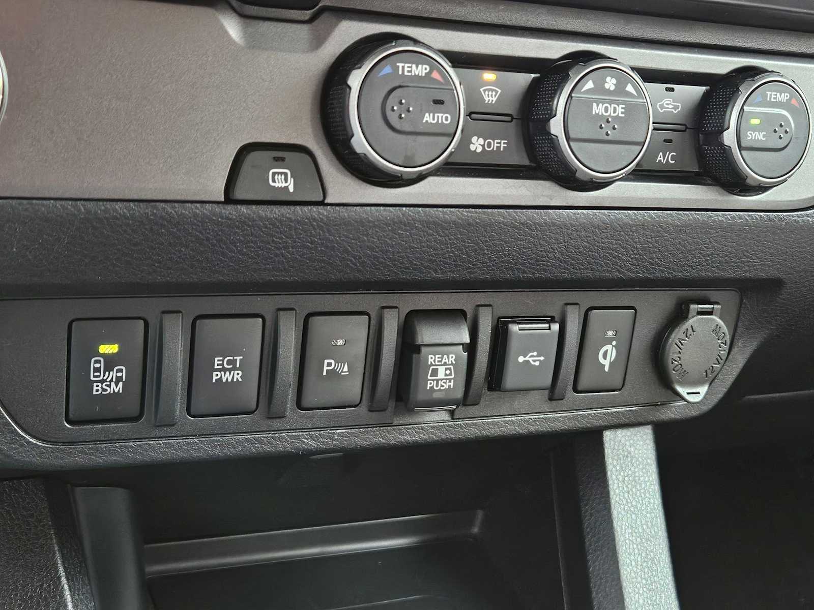 Thumbnail: 2022 Toyota Tacoma - 27