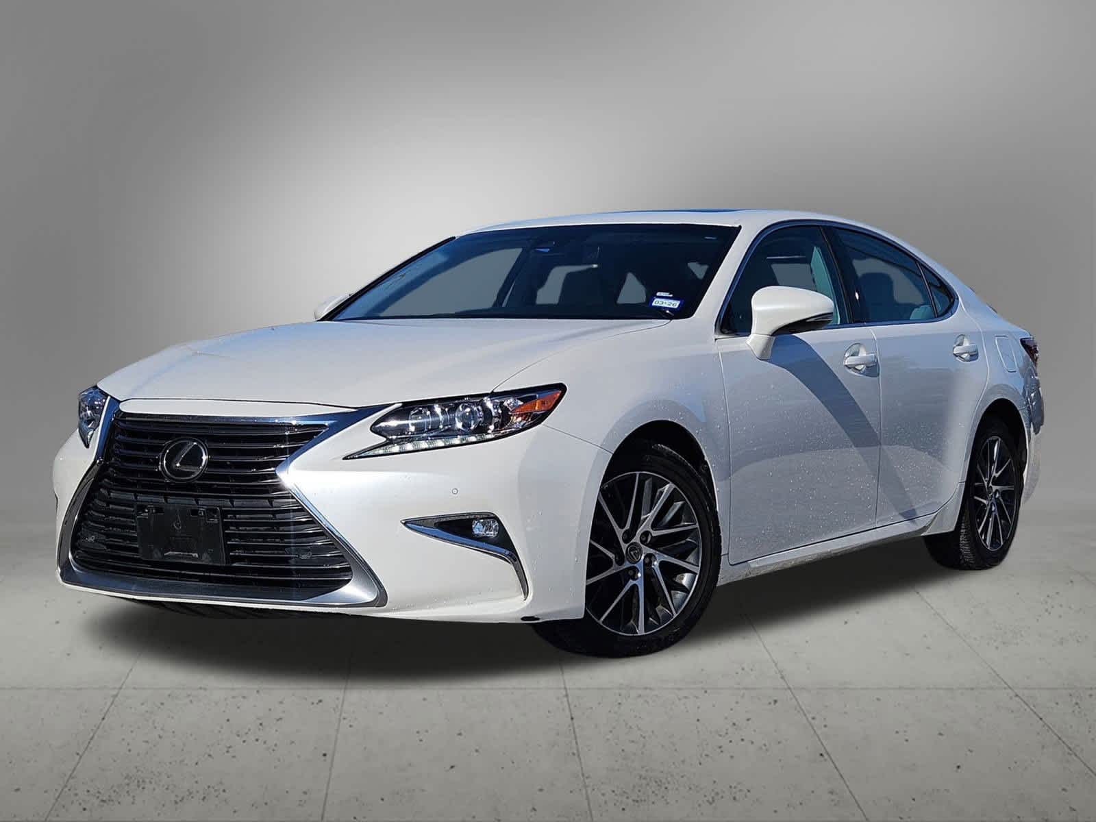Thumbnail: 2018 Lexus ES - 1