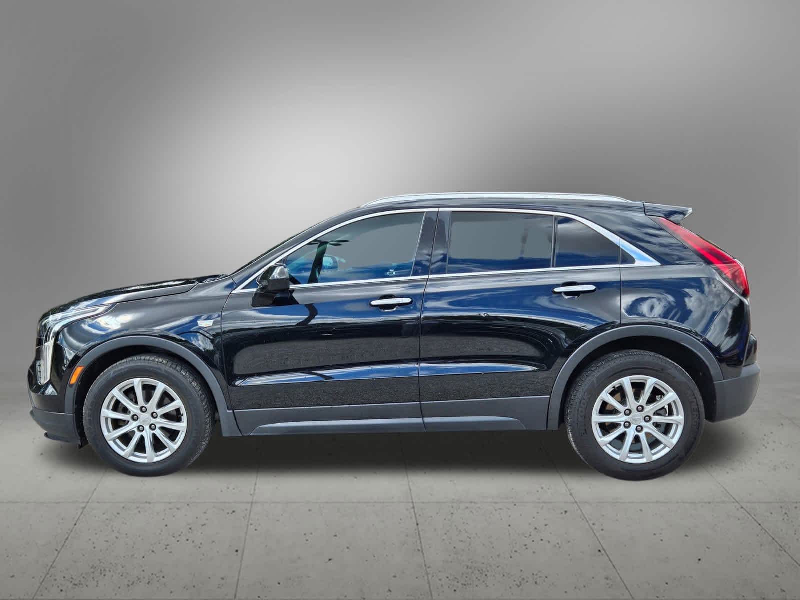 2019 Cadillac XT4 Luxury photo 2