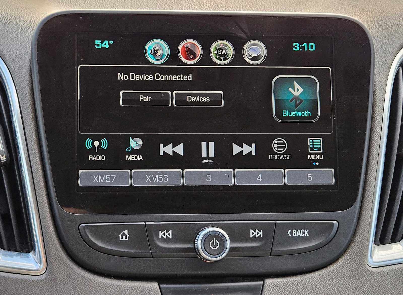 Thumbnail: 2016 Chevrolet Malibu - 18