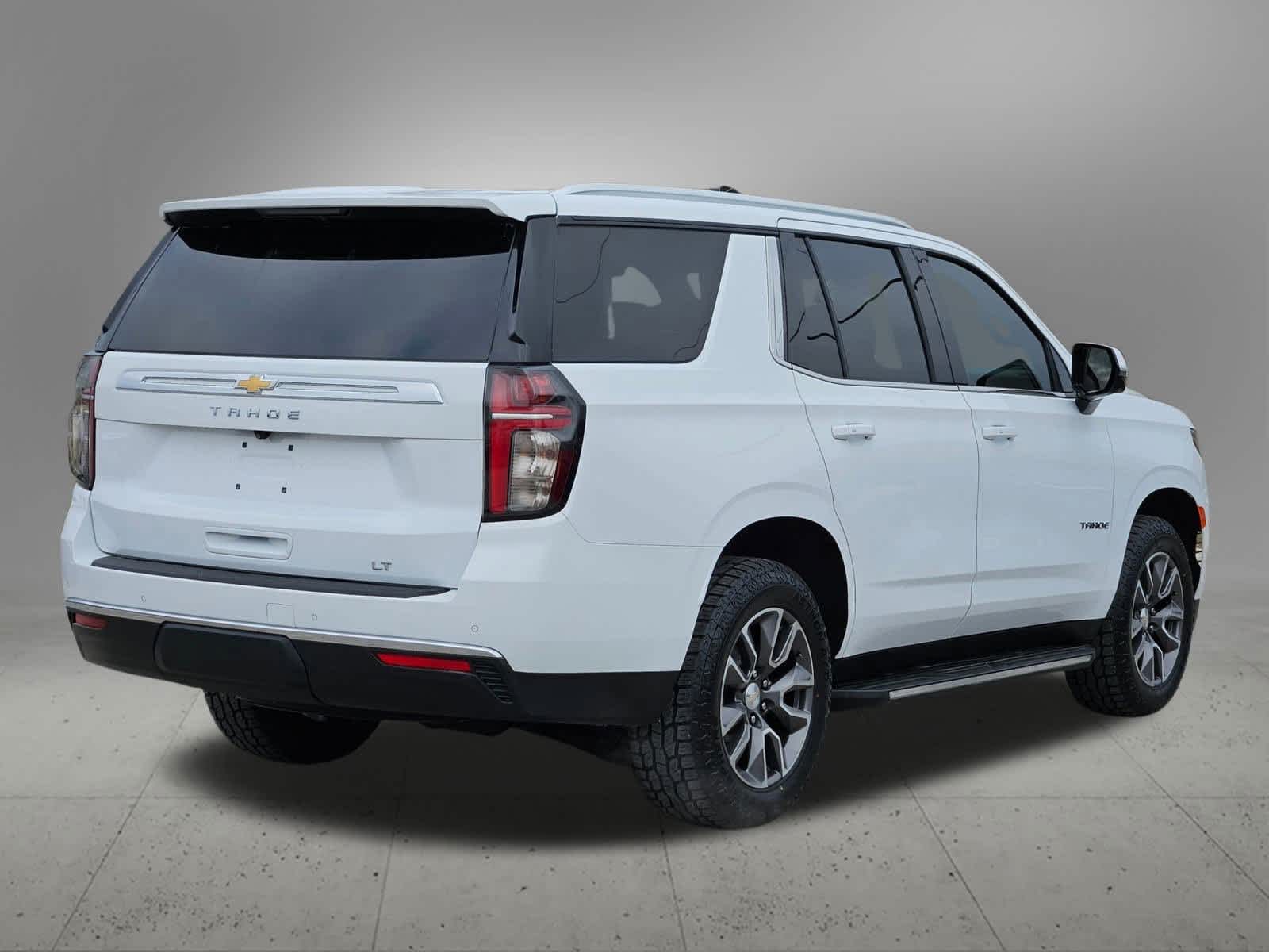 Thumbnail: 2022 Chevrolet Tahoe - 6