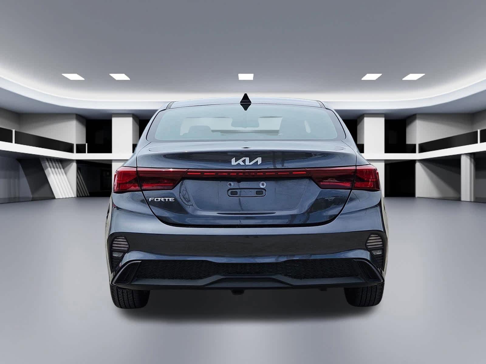 Thumbnail: 2024 Kia Forte - 5