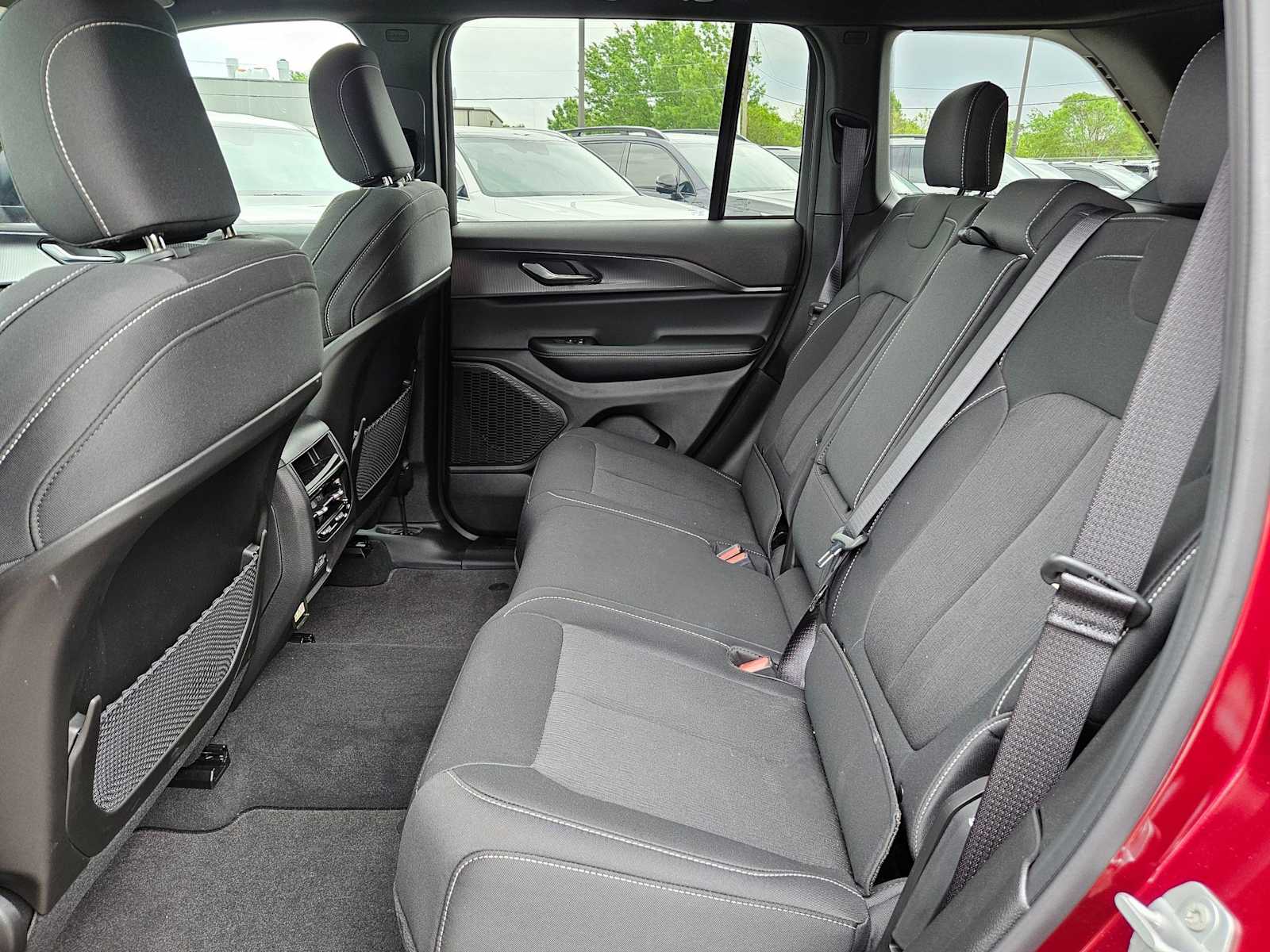 Thumbnail: 2025 Jeep Grand Cherokee - 17