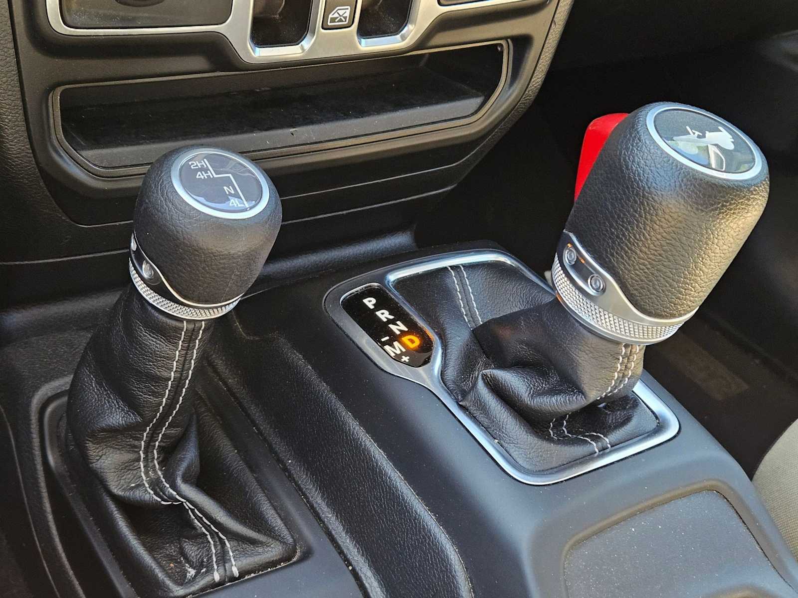 Thumbnail: 2023 Jeep Wrangler - 25