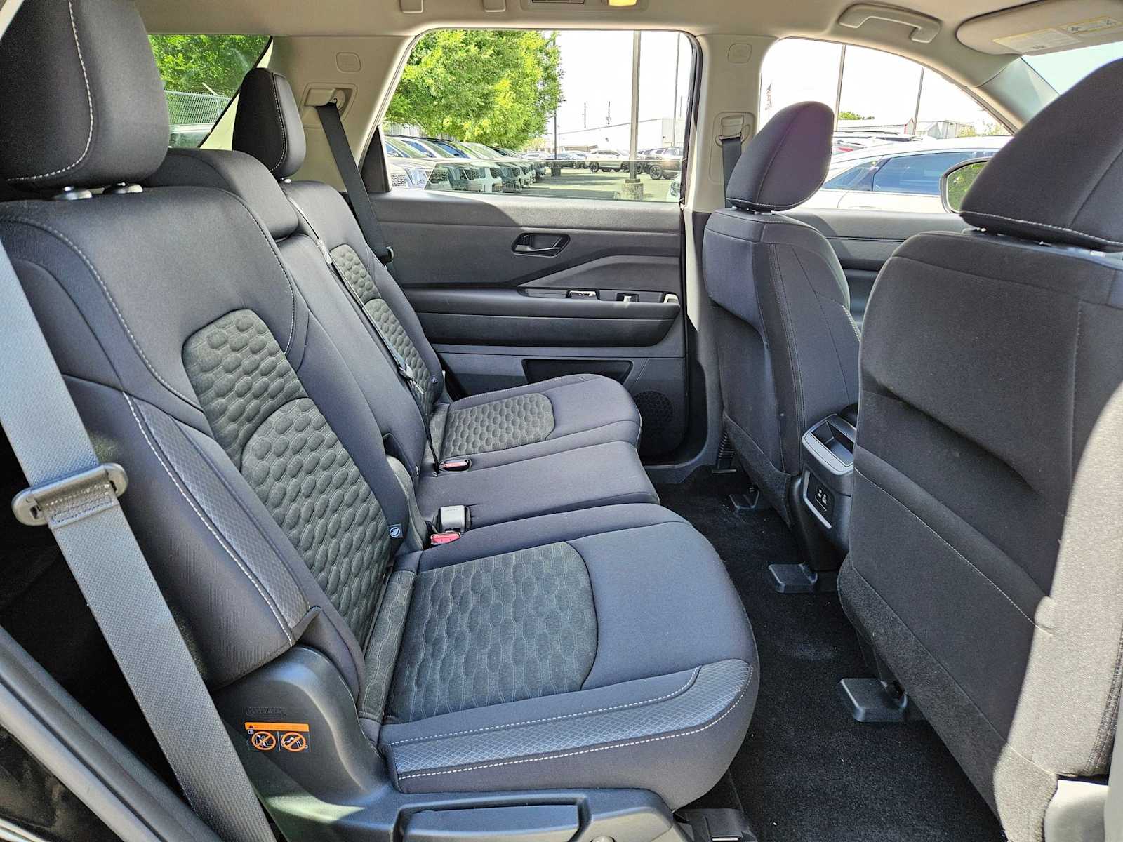 Thumbnail: 2025 Nissan Pathfinder - 18