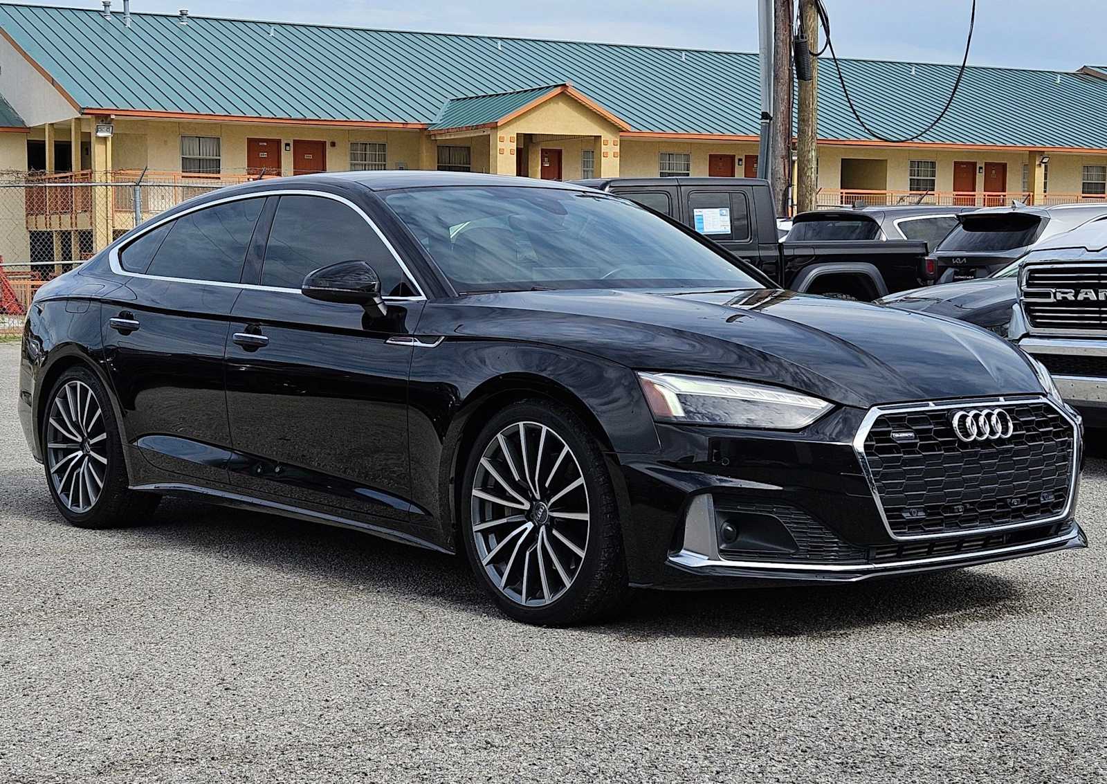 Thumbnail: 2020 Audi A5 - 9