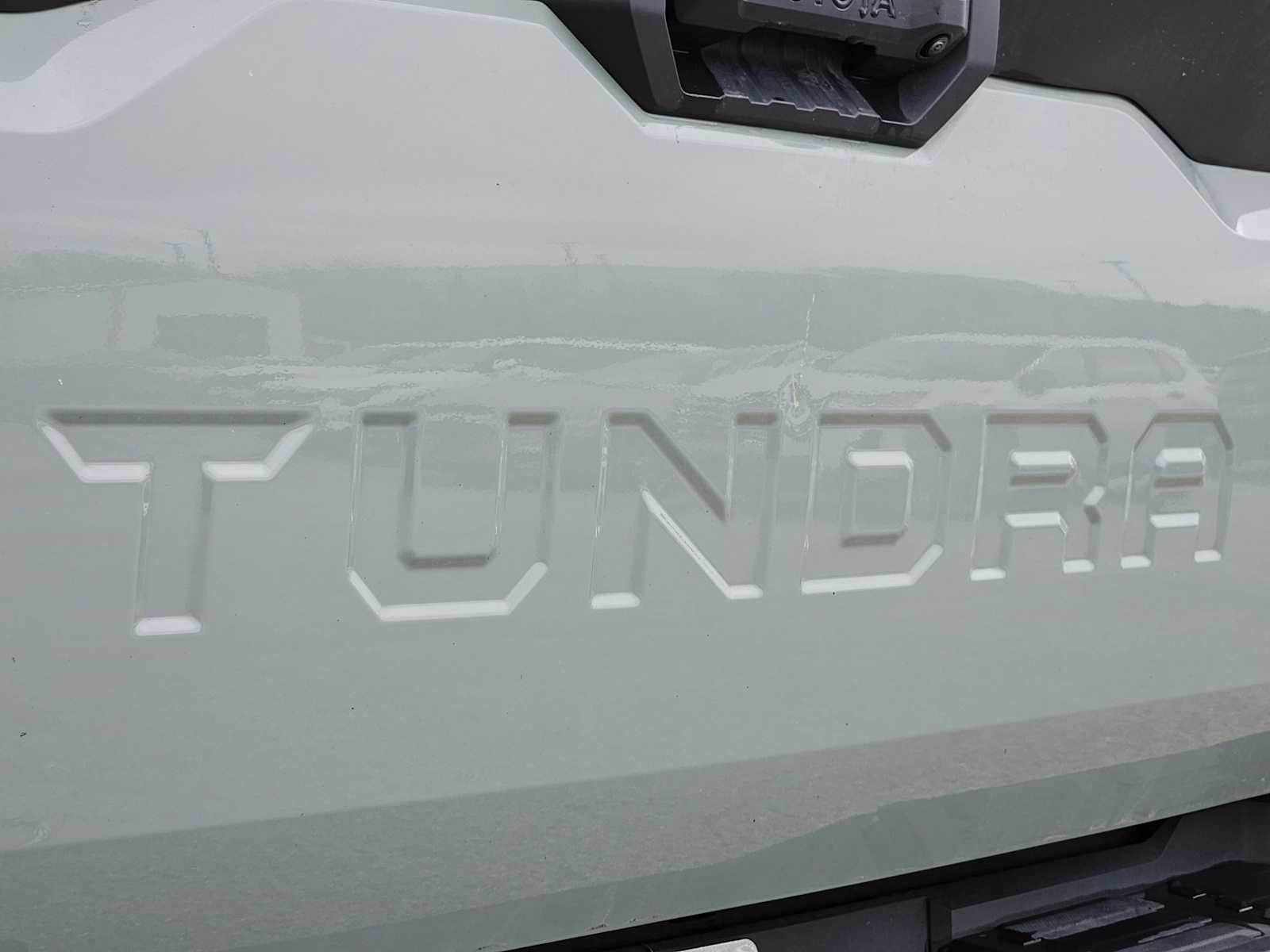 Thumbnail: 2024 Toyota Tundra - 13