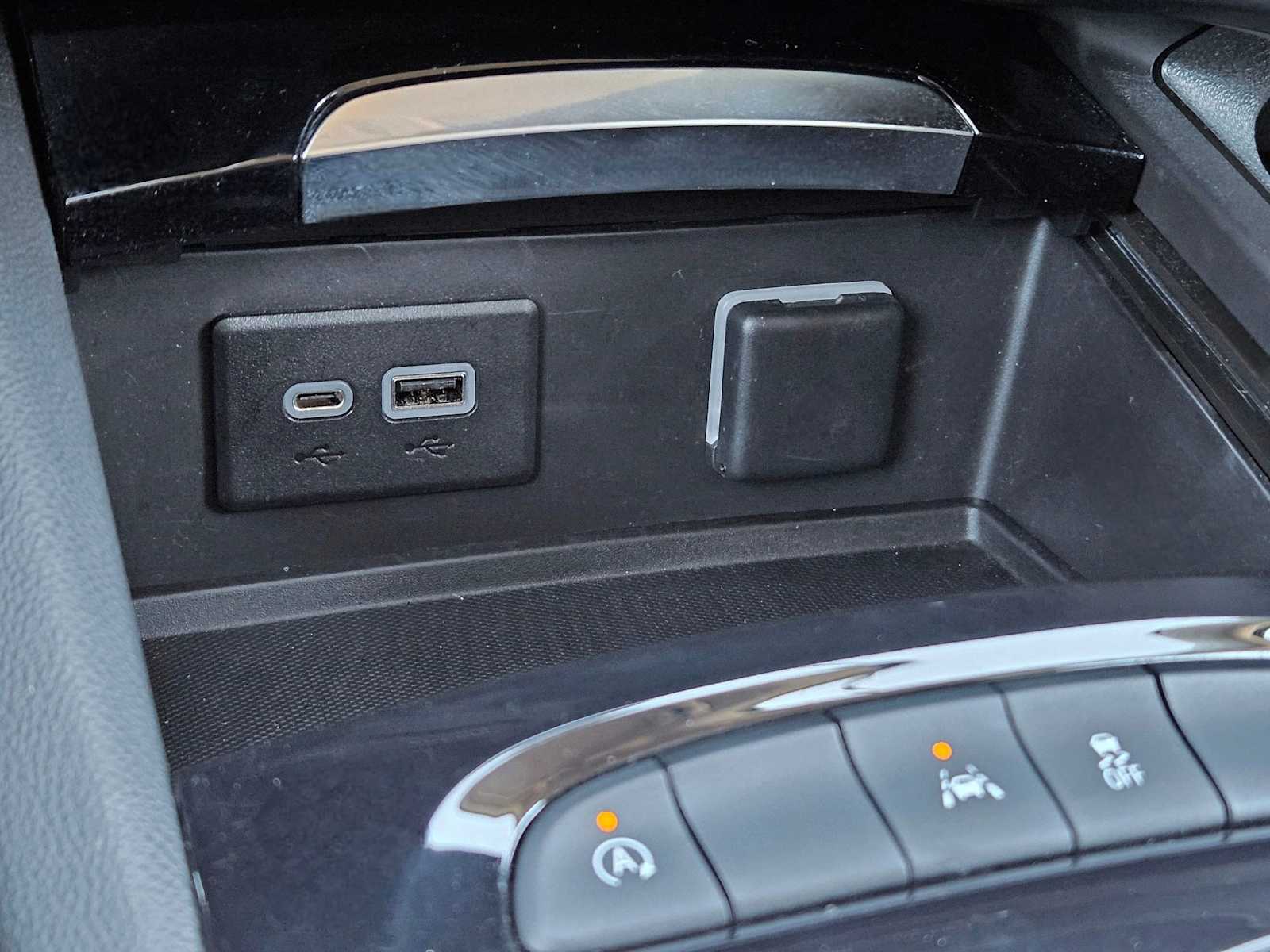 Thumbnail: 2022 Buick Envision - 30