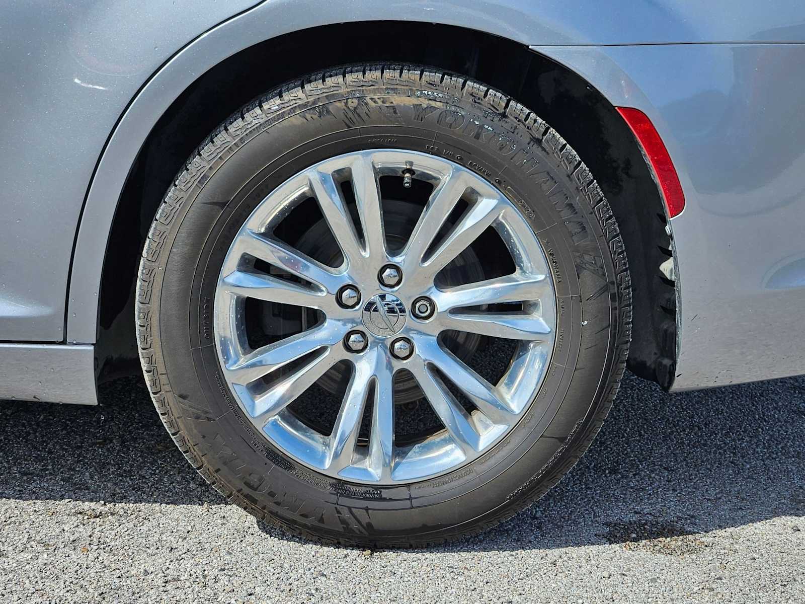 Thumbnail: 2016 Chrysler 300 - 13