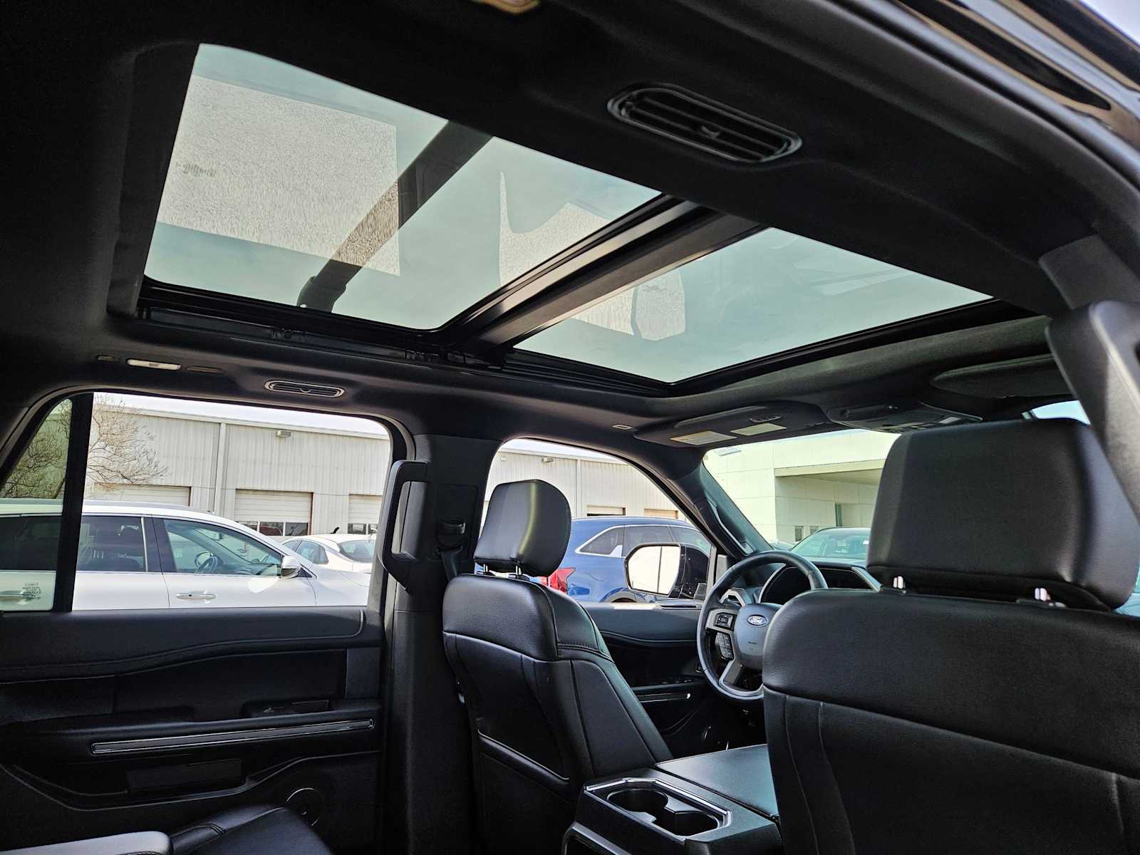 Thumbnail: 2020 Ford Expedition - 22