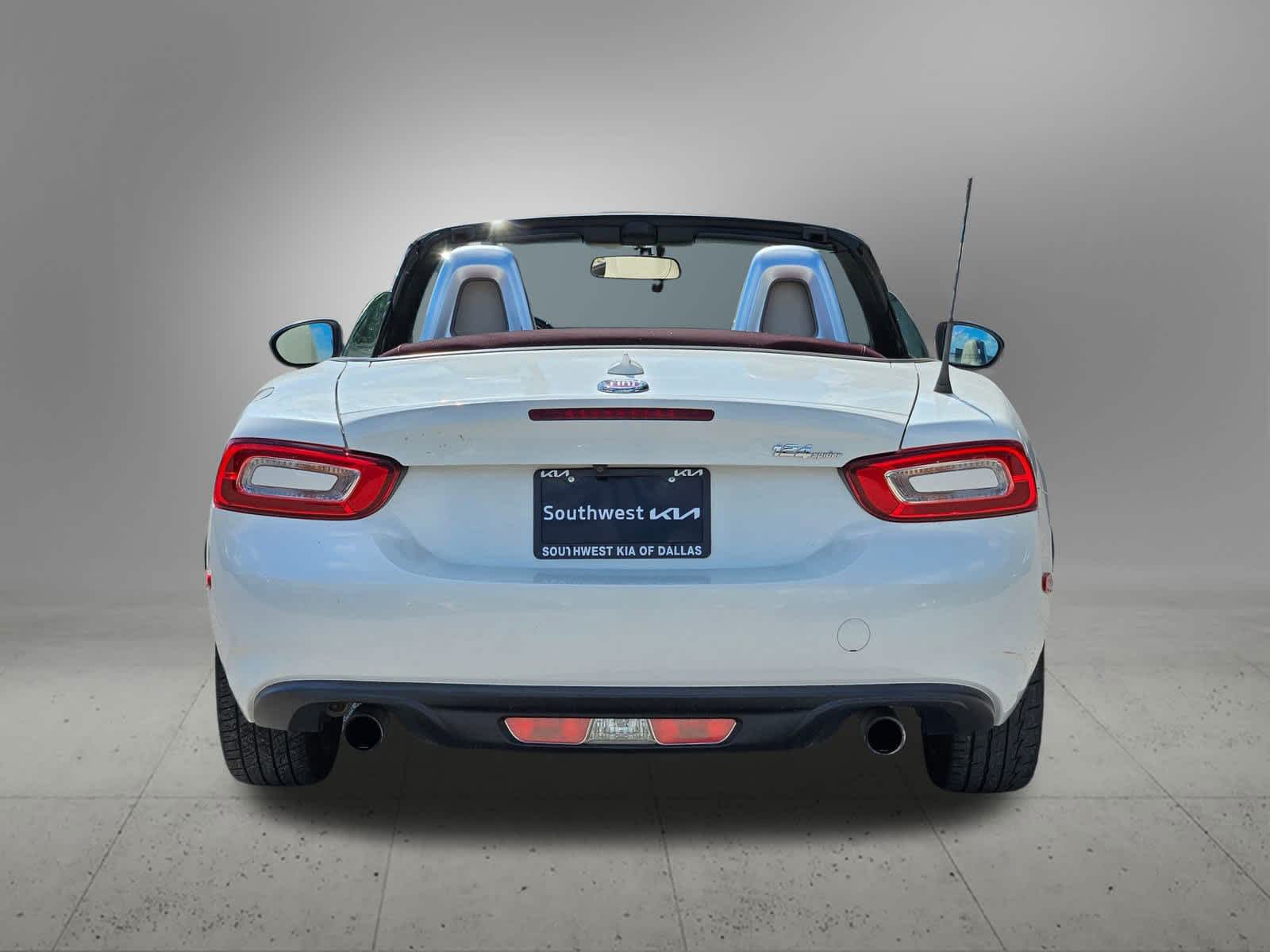 Thumbnail: 2019 Fiat 124 Spider - 5