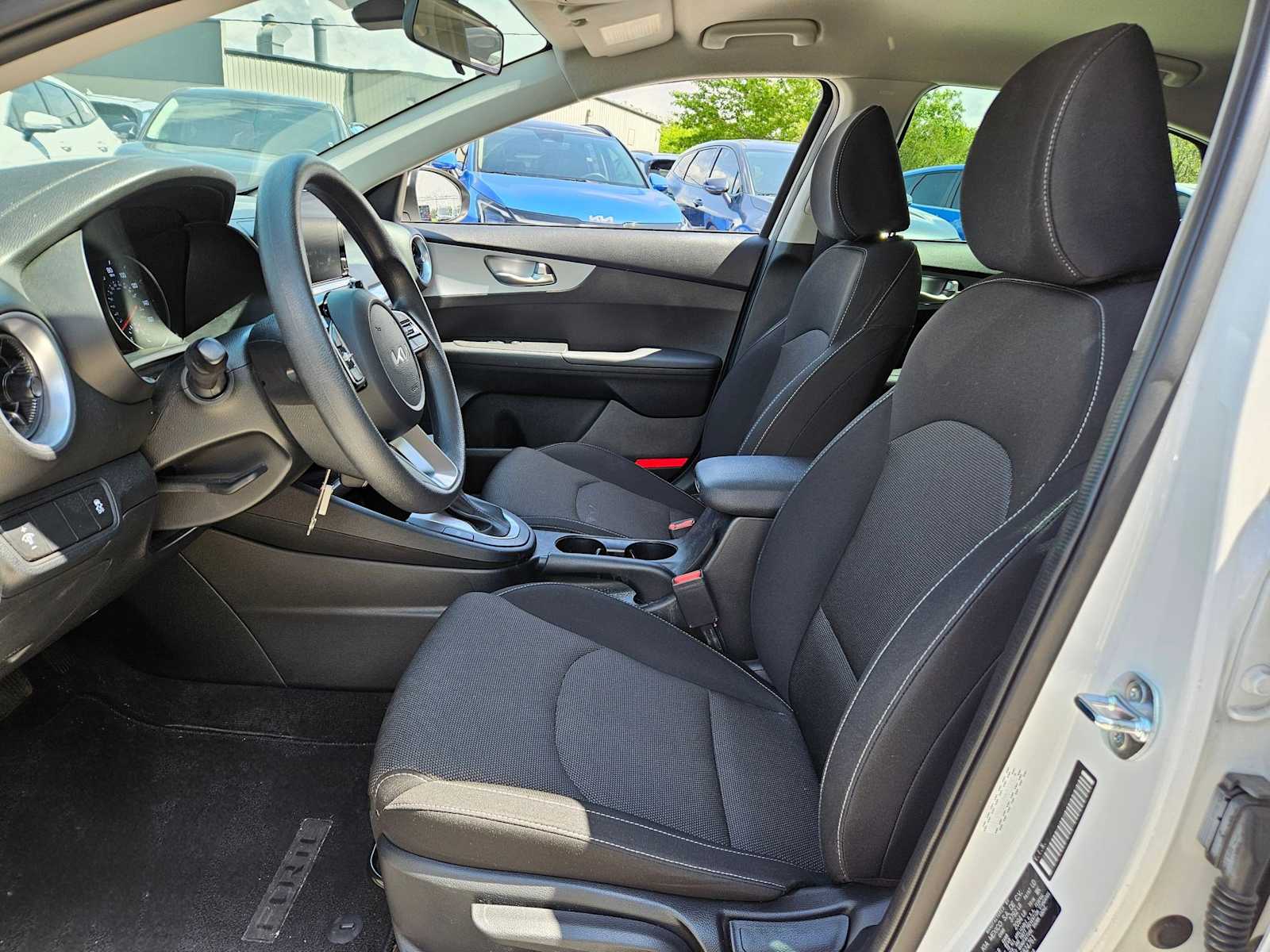 Thumbnail: 2024 Kia Forte - 14