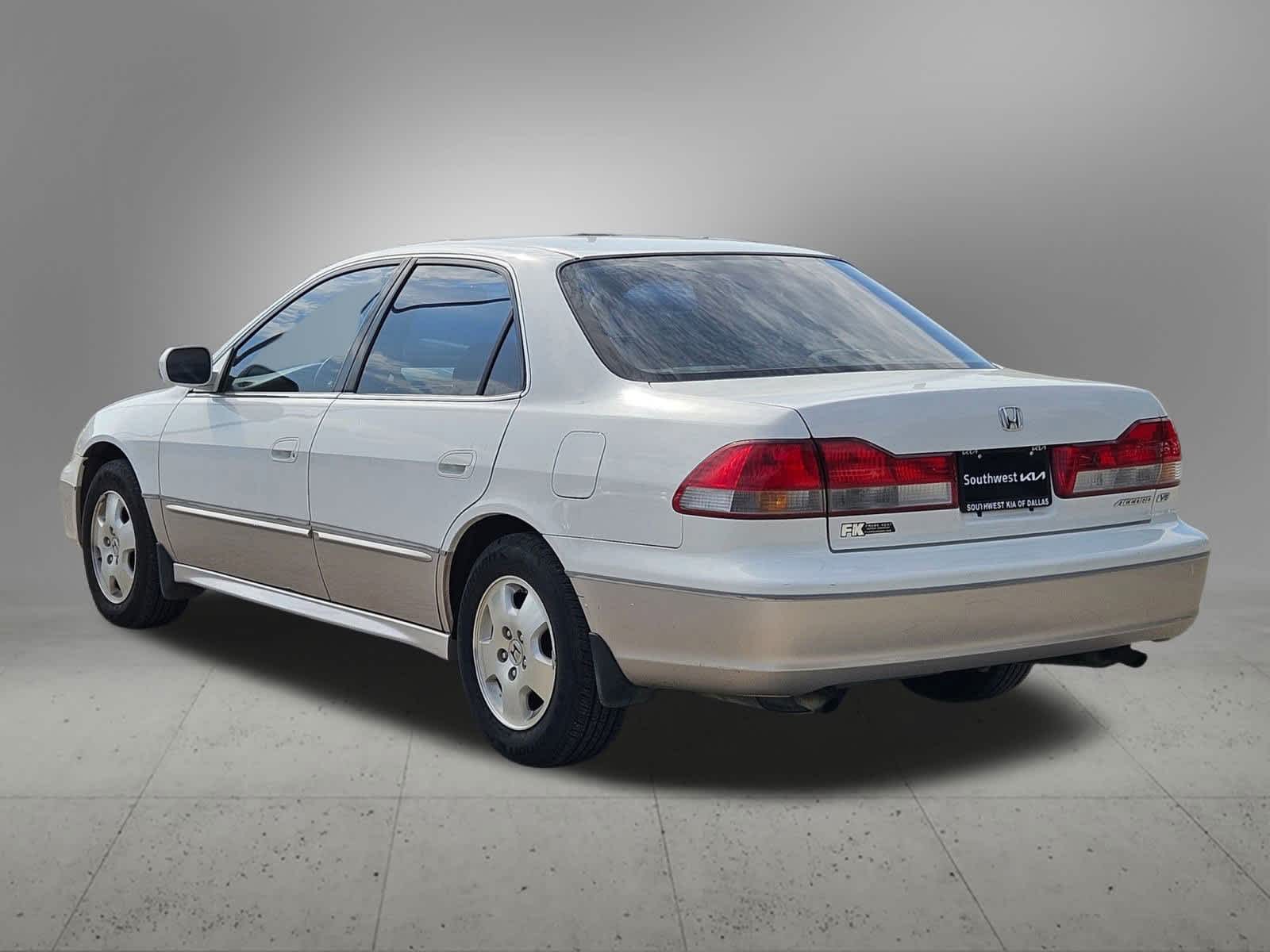 Thumbnail: 2002 Honda Accord - 3