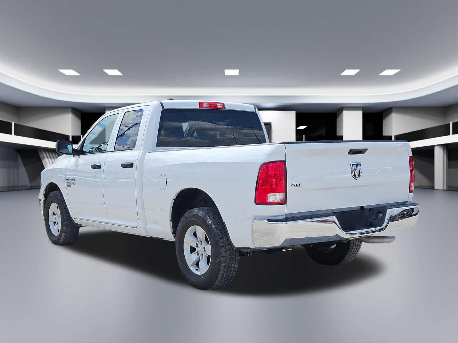Thumbnail: 2024 RAM 1500 Classic - 4