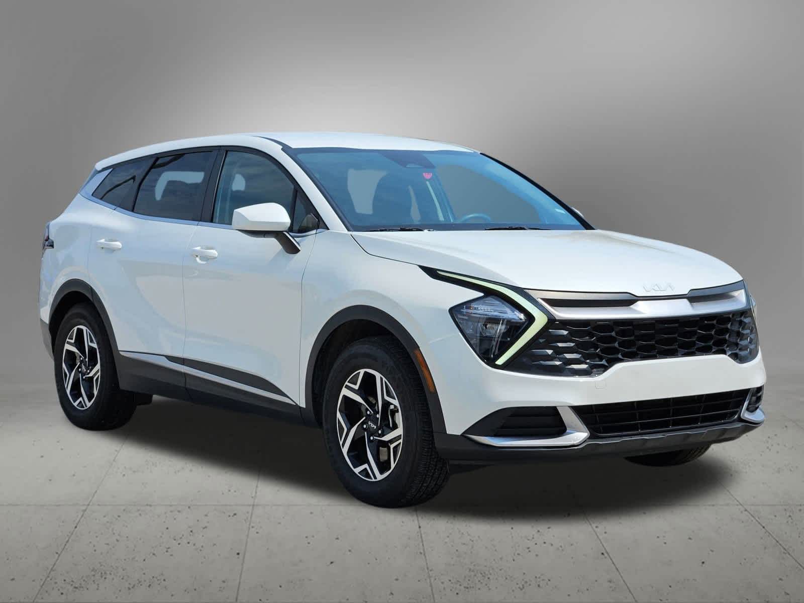 Thumbnail: 2023 Kia Sportage - 8