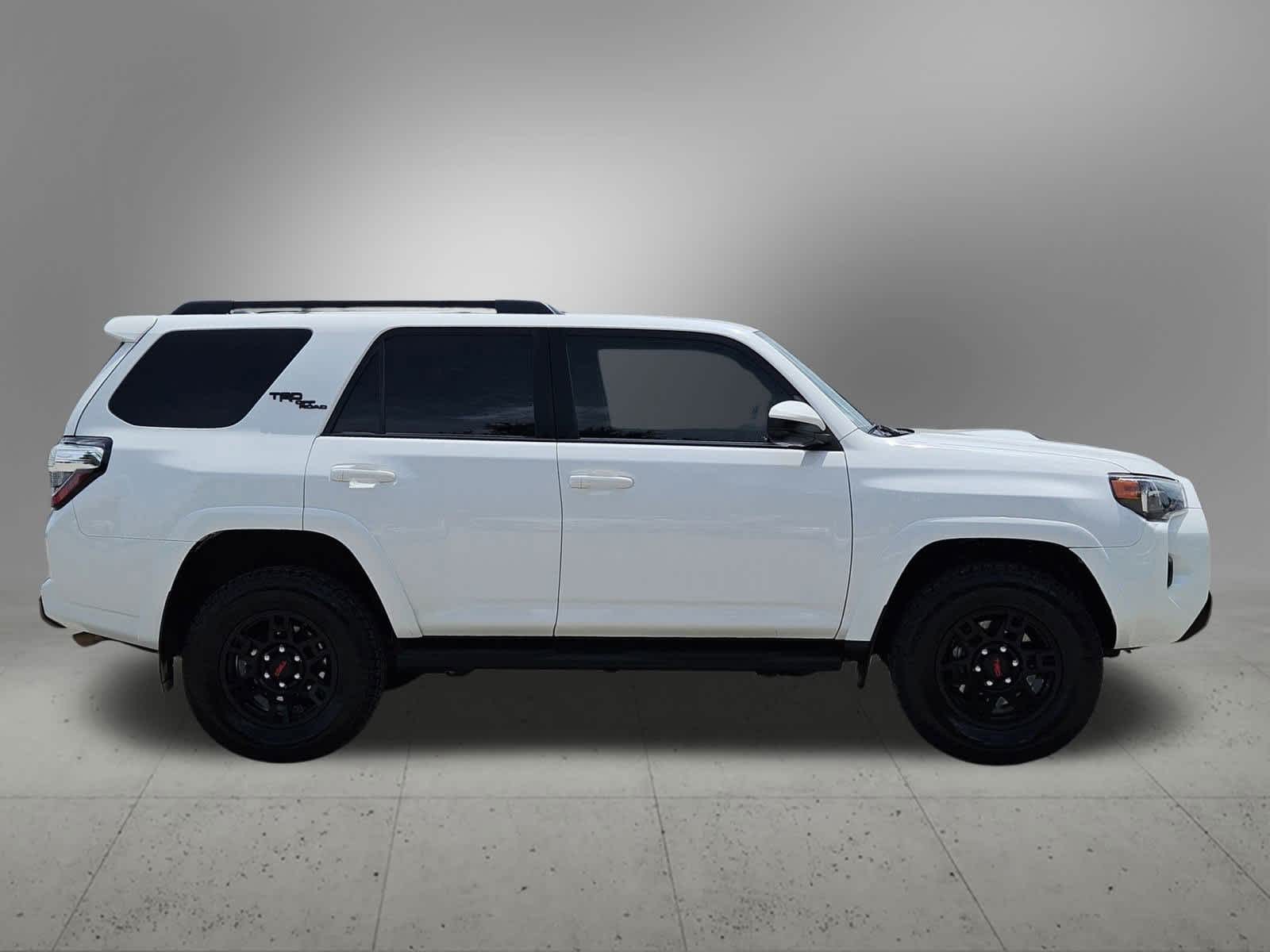 Thumbnail: 2019 Toyota 4Runner - 7