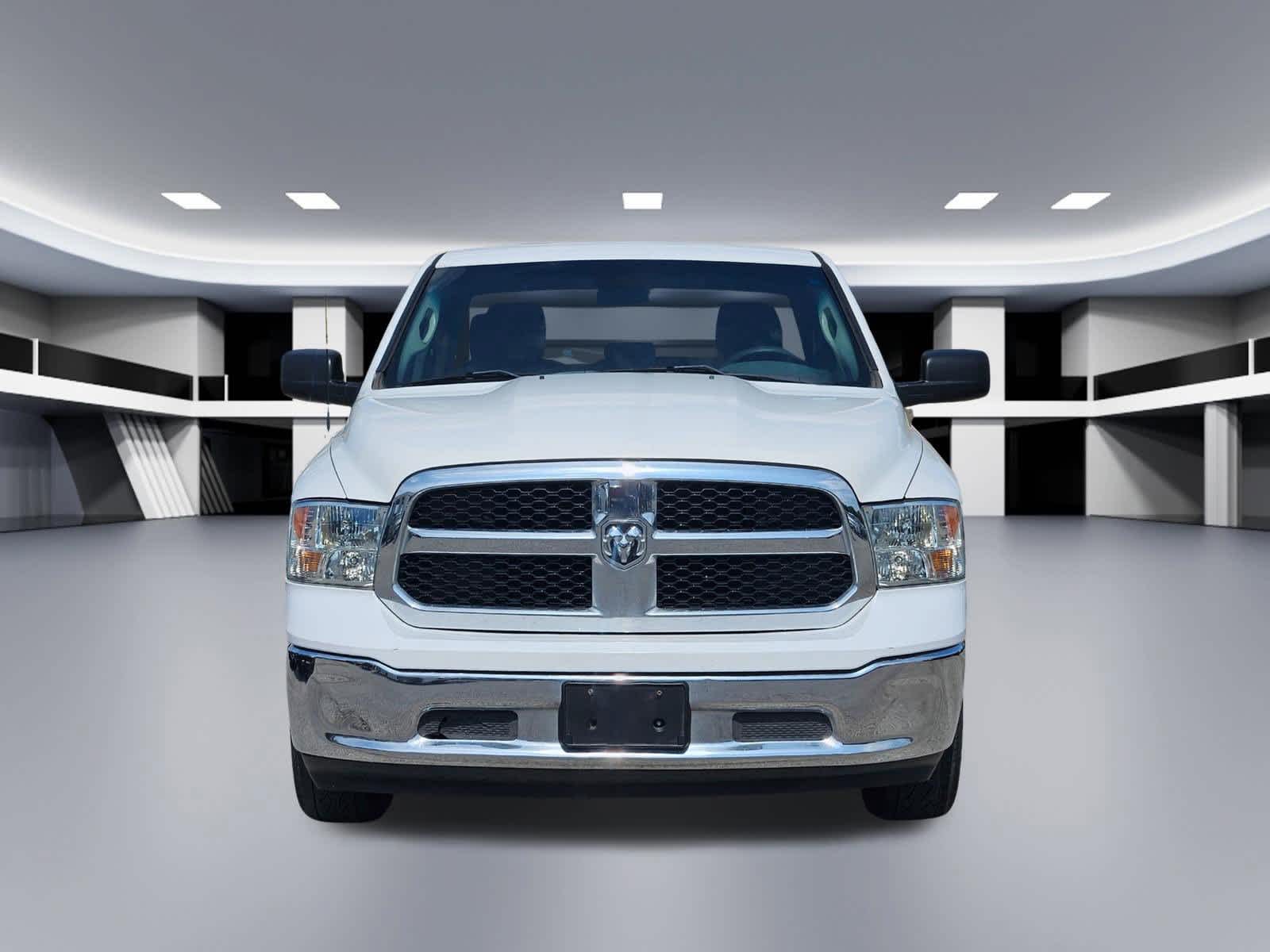 Thumbnail: 2019 RAM 1500 Classic - 9