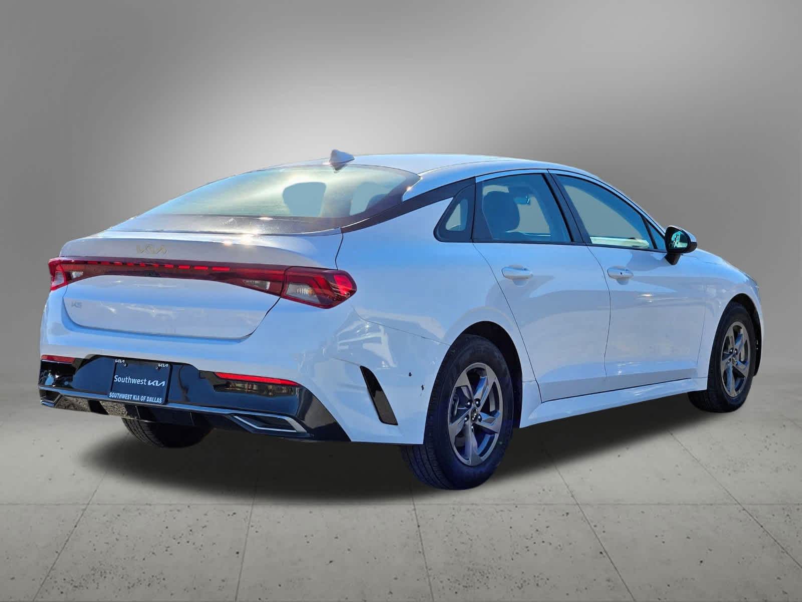 Thumbnail: 2023 Kia K5 - 6