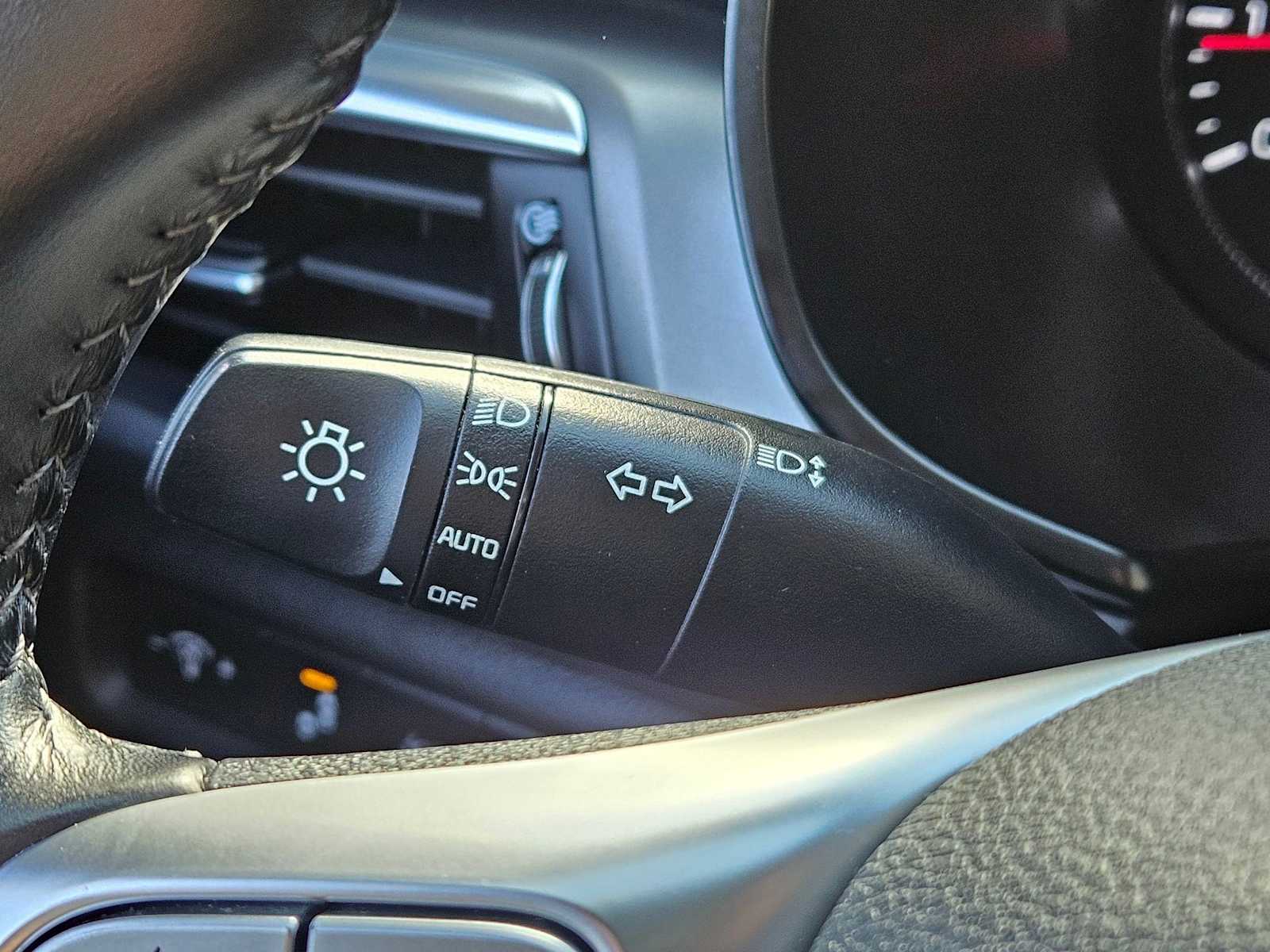 Thumbnail: 2022 Kia Telluride - 23