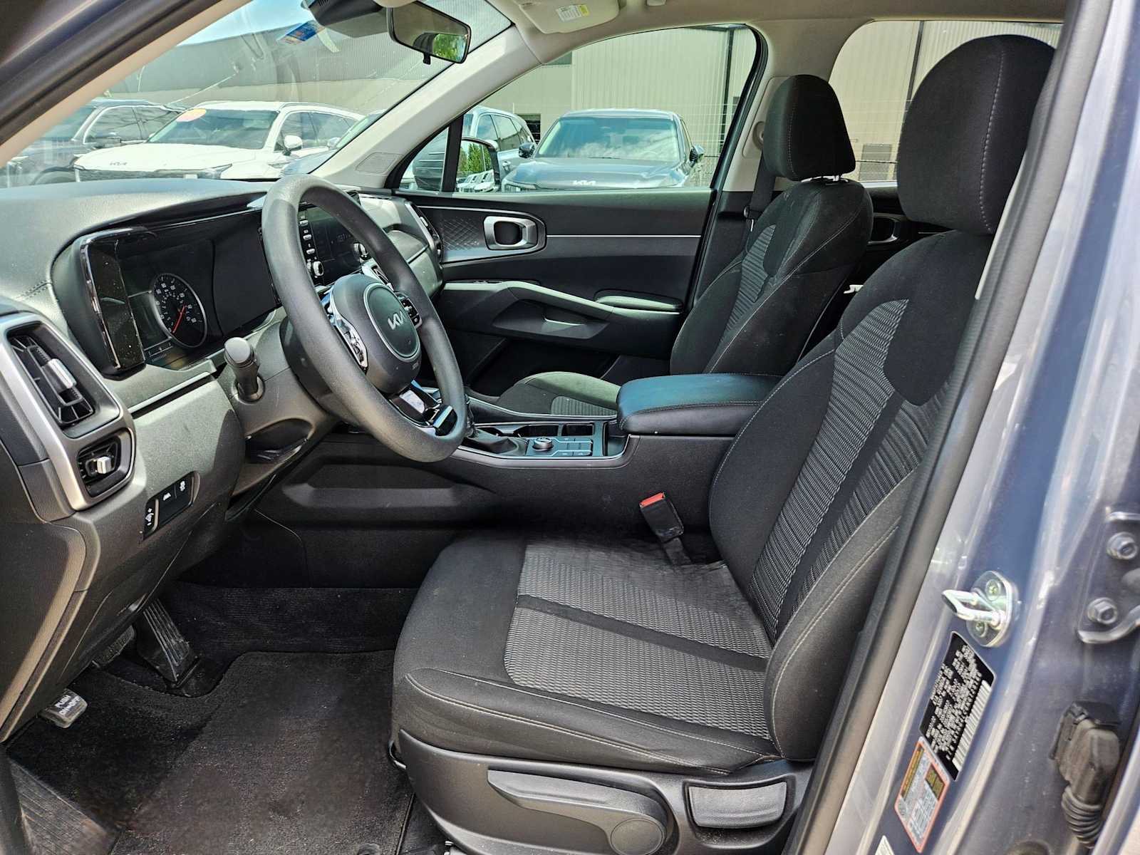 Thumbnail: 2022 Kia Sorento - 12