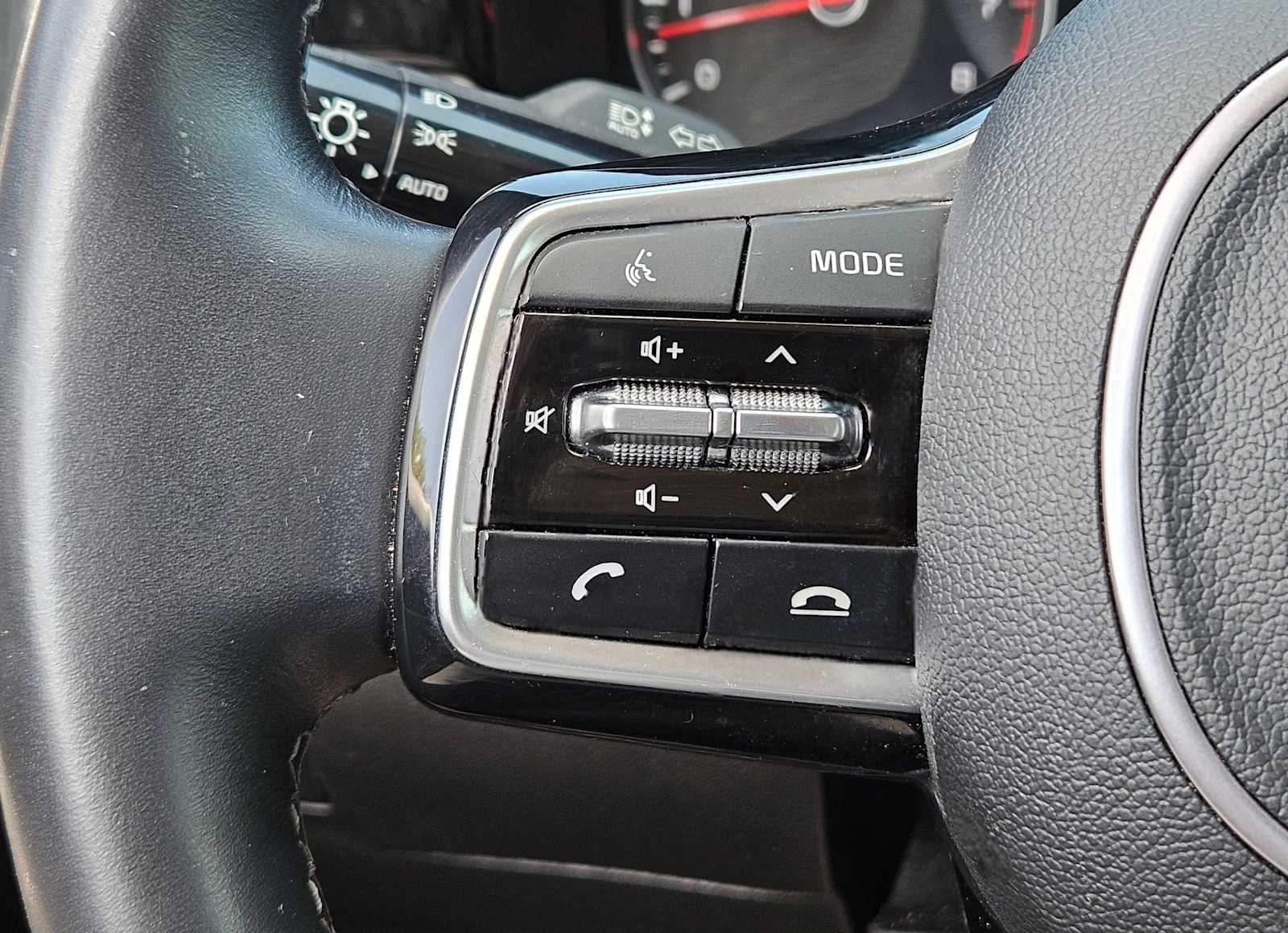 Thumbnail: 2023 Kia Sorento - 20
