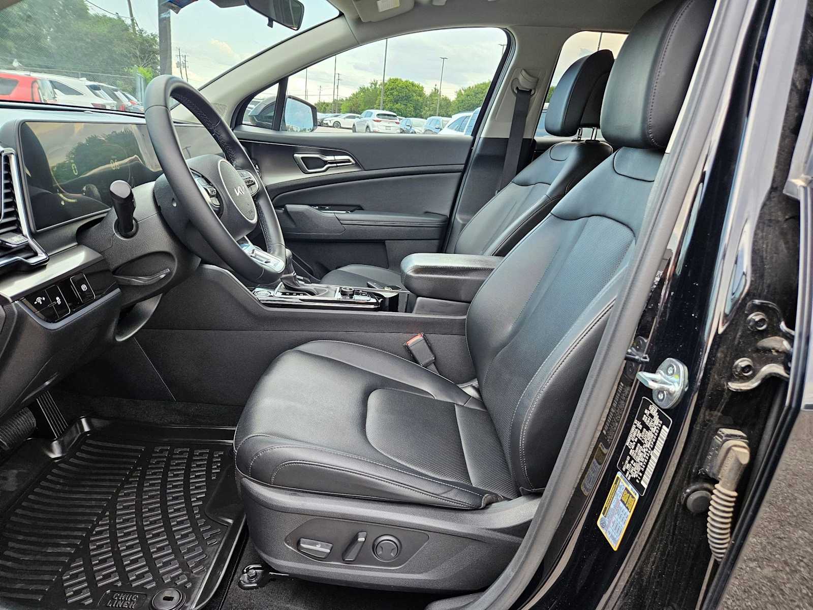 Thumbnail: 2023 Kia Sportage - 11