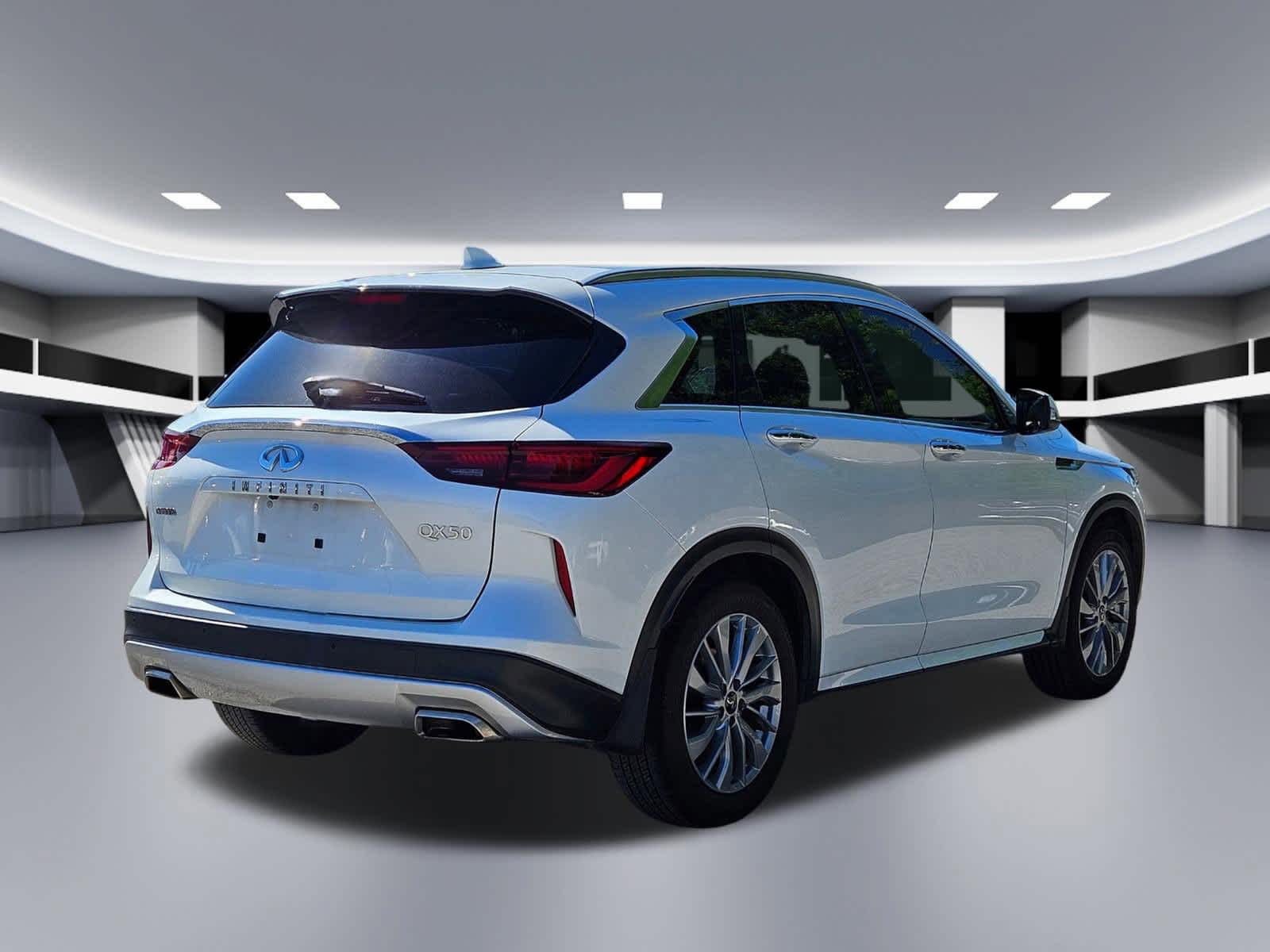 Thumbnail: 2023 INFINITI QX50 - 6