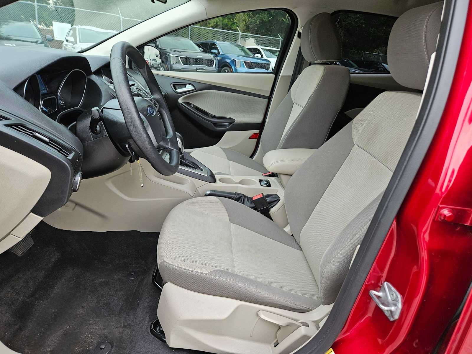 Thumbnail: 2014 Ford Focus - 16
