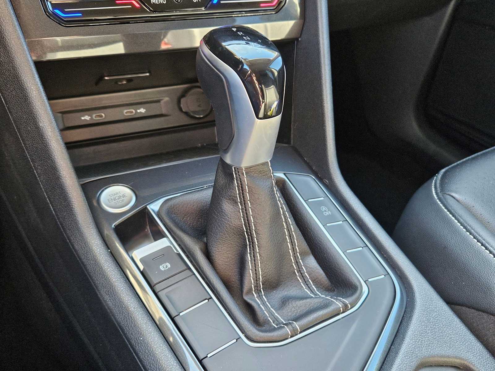 Thumbnail: 2024 Volkswagen Tiguan - 32