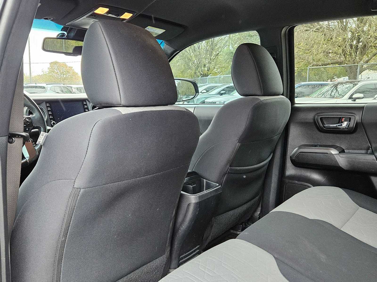 Thumbnail: 2022 Toyota Tacoma - 18