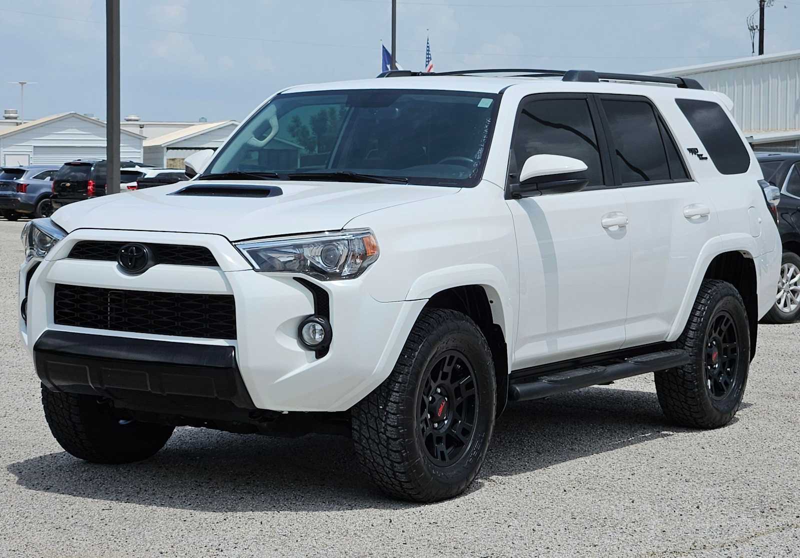 Thumbnail: 2019 Toyota 4Runner - 10