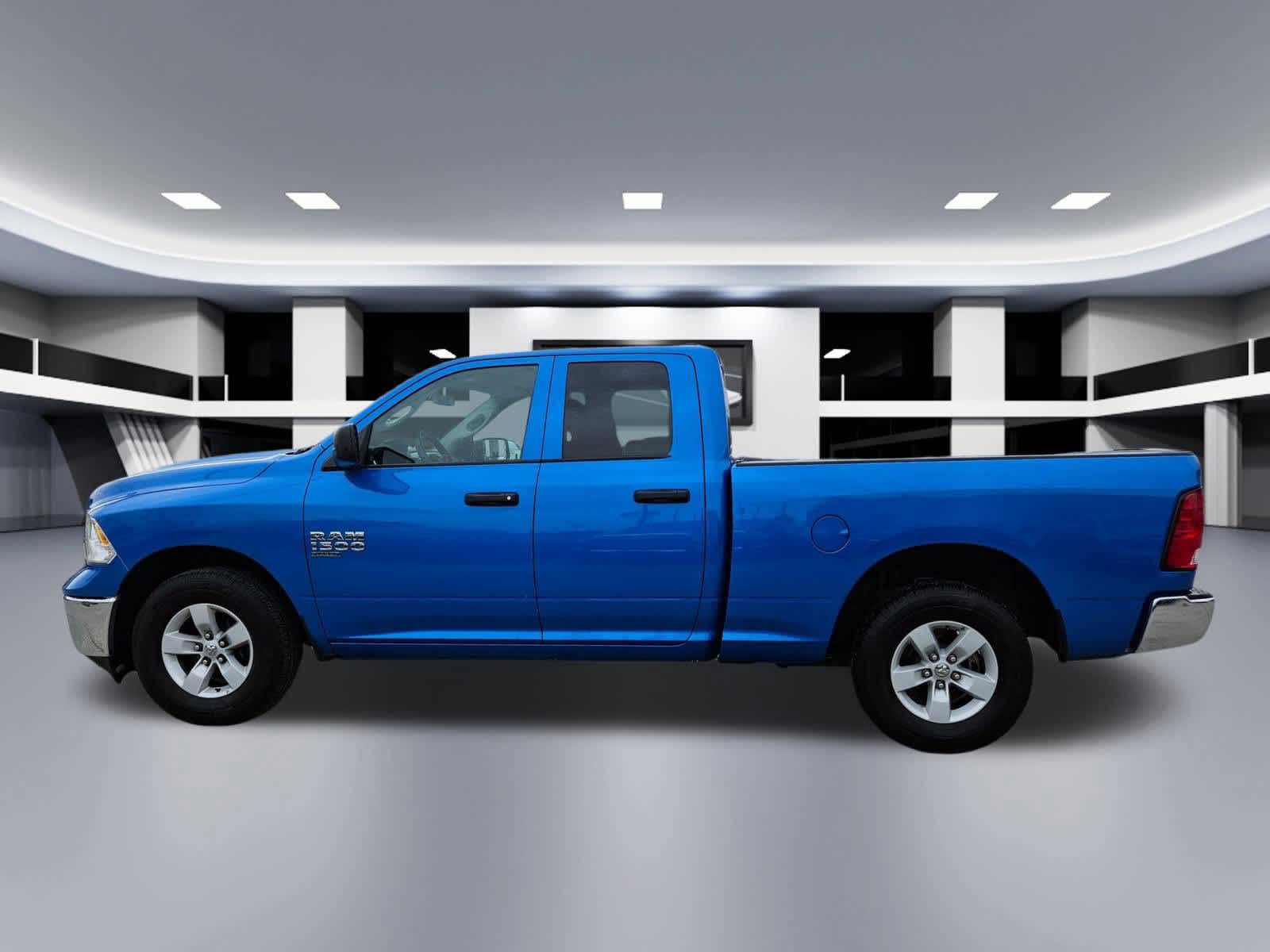 Thumbnail: 2024 RAM 1500 Classic - 3