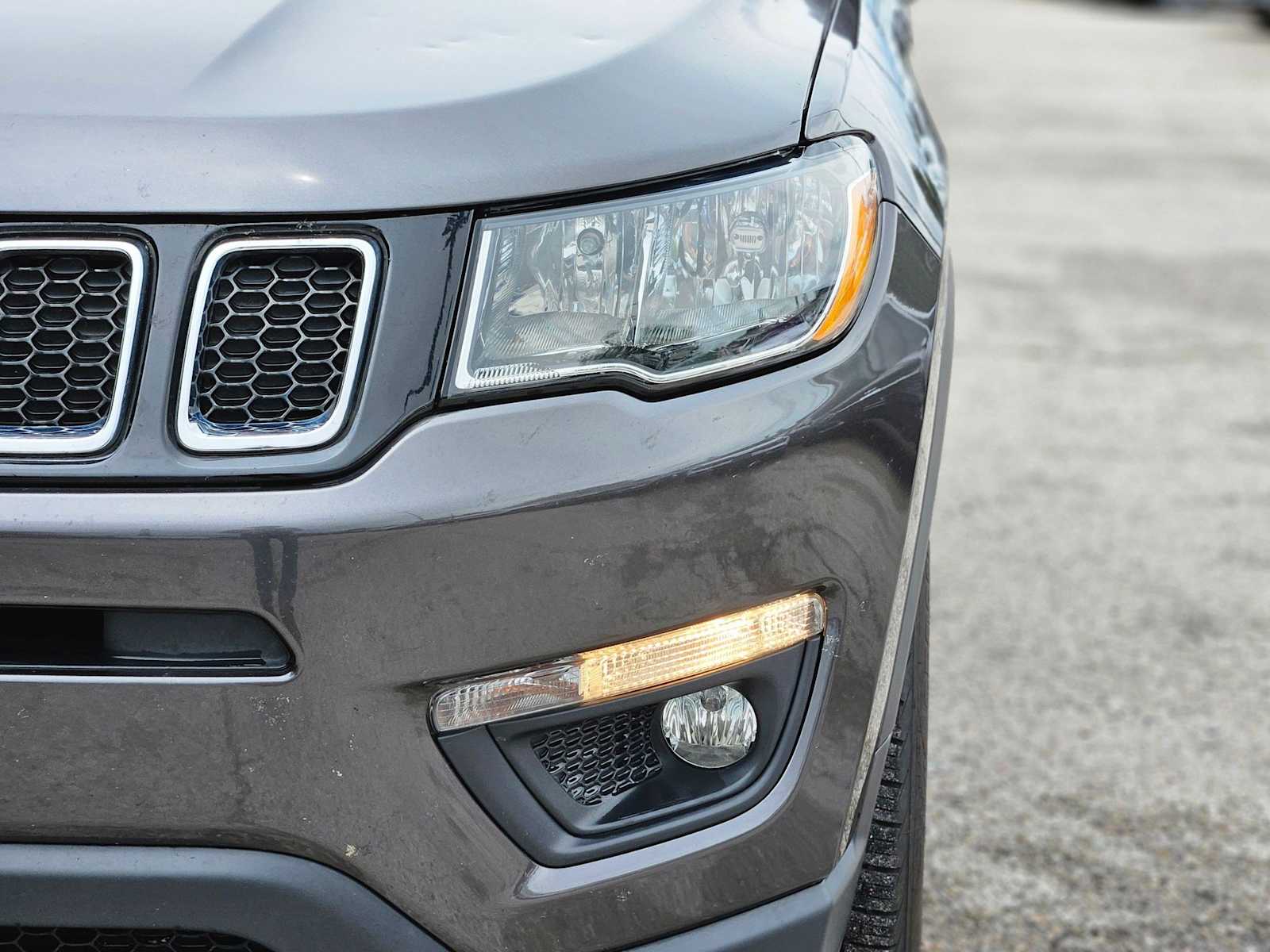 2018 Jeep Compass Latitude 11