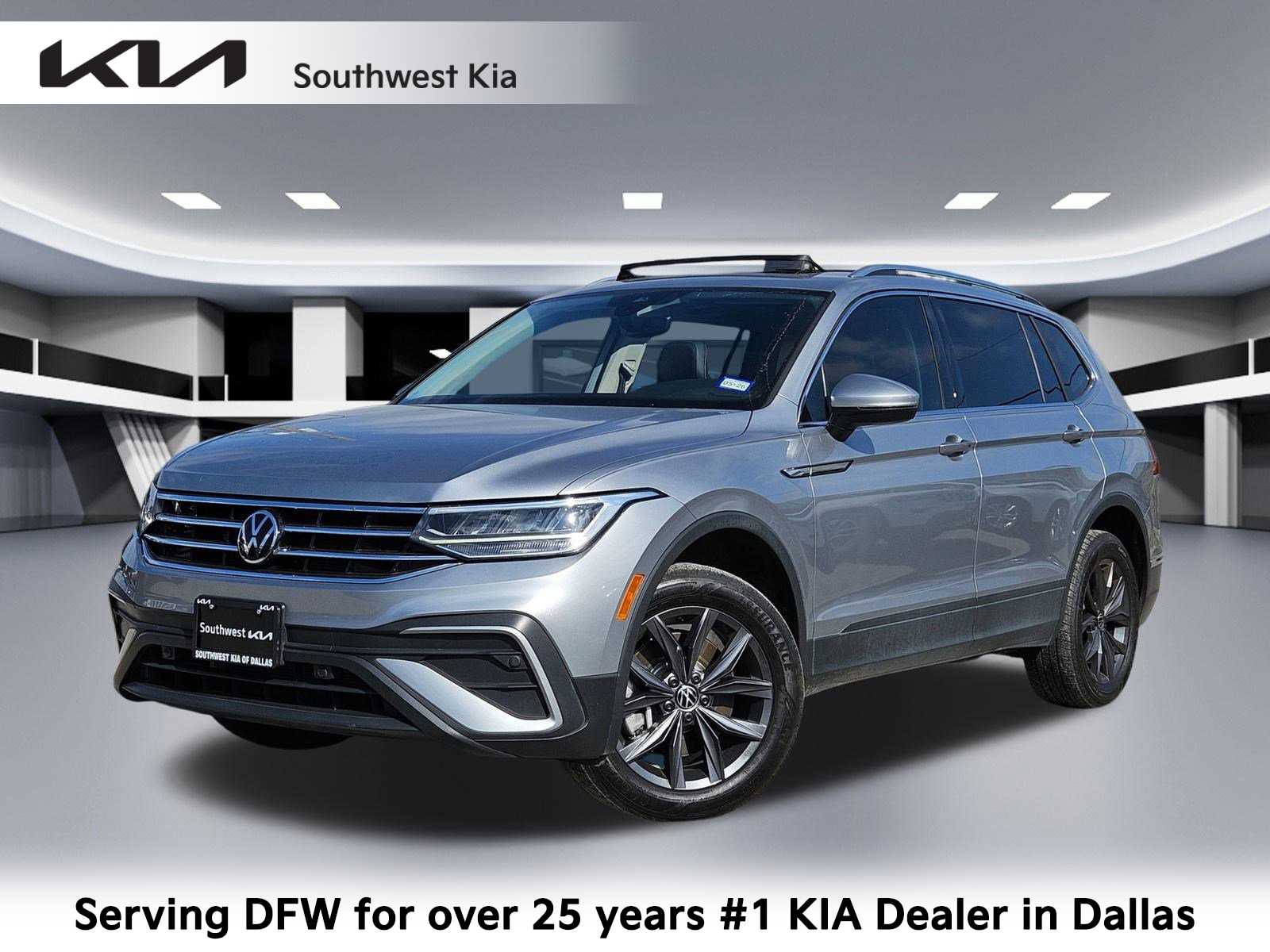 Thumbnail: 2023 Volkswagen Tiguan - 1
